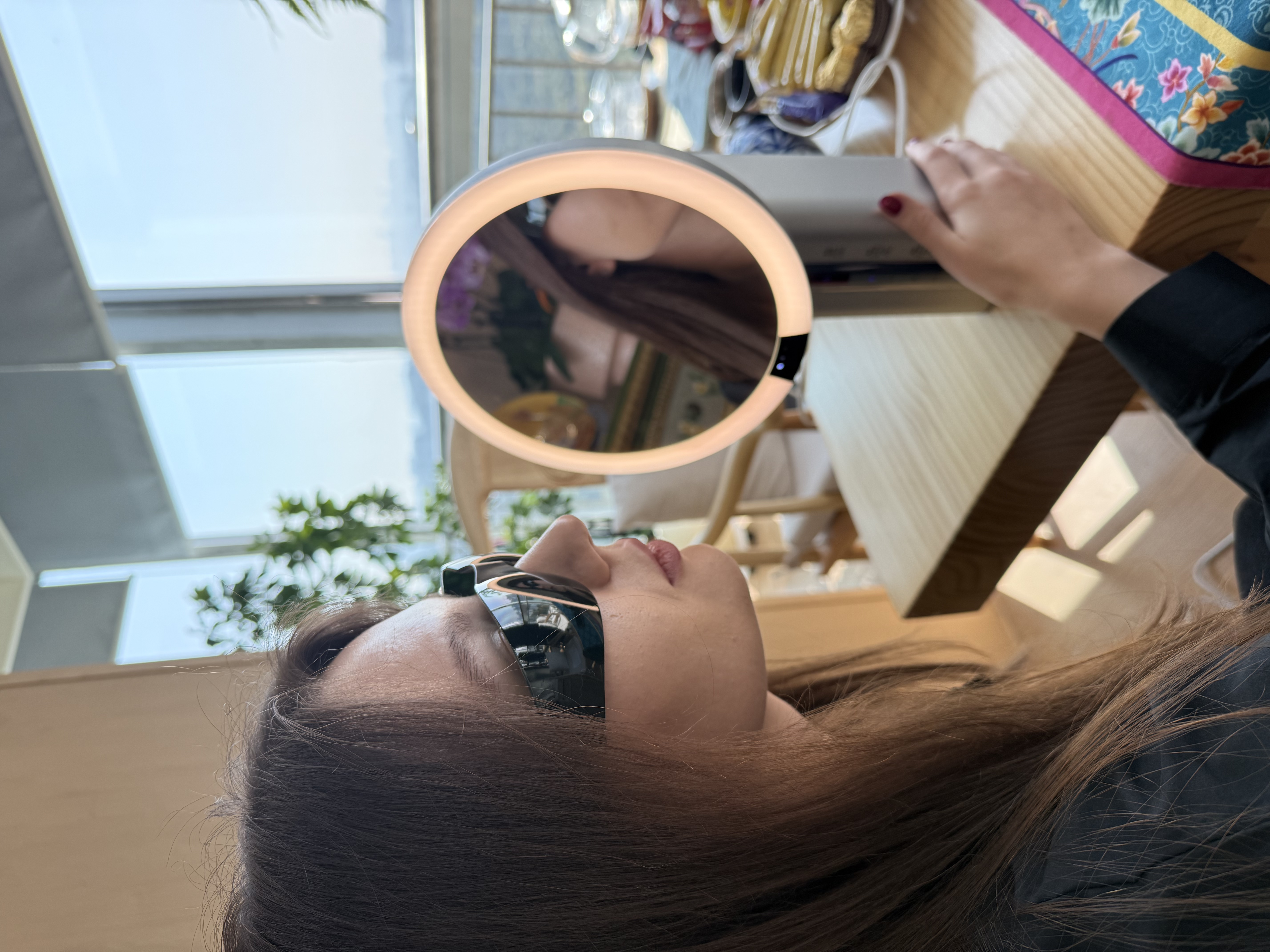 LUMSUME Beauty Mirror review Mia Garcia 00