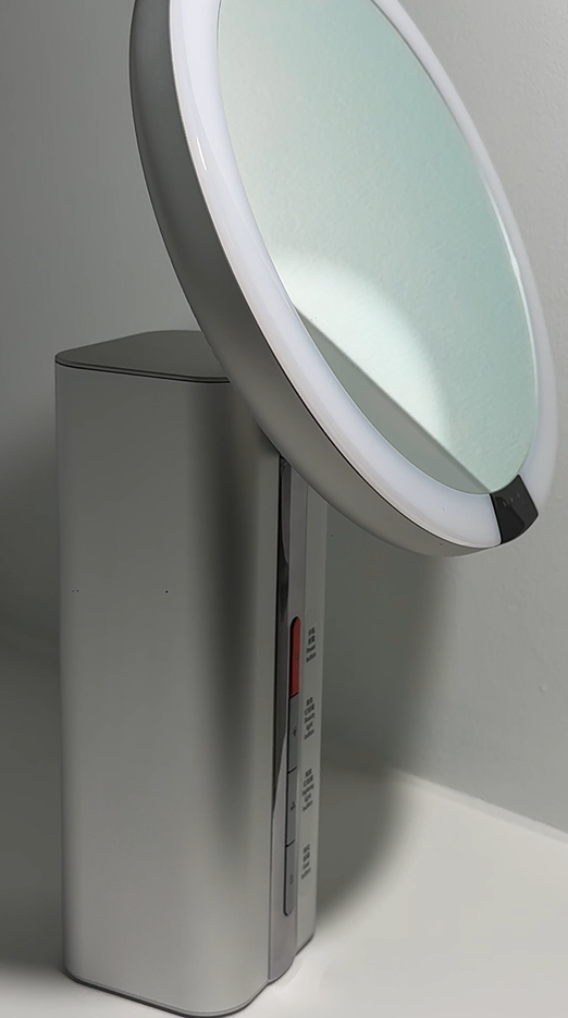 LUMSUME Beauty Mirror review Lucy Lai 01