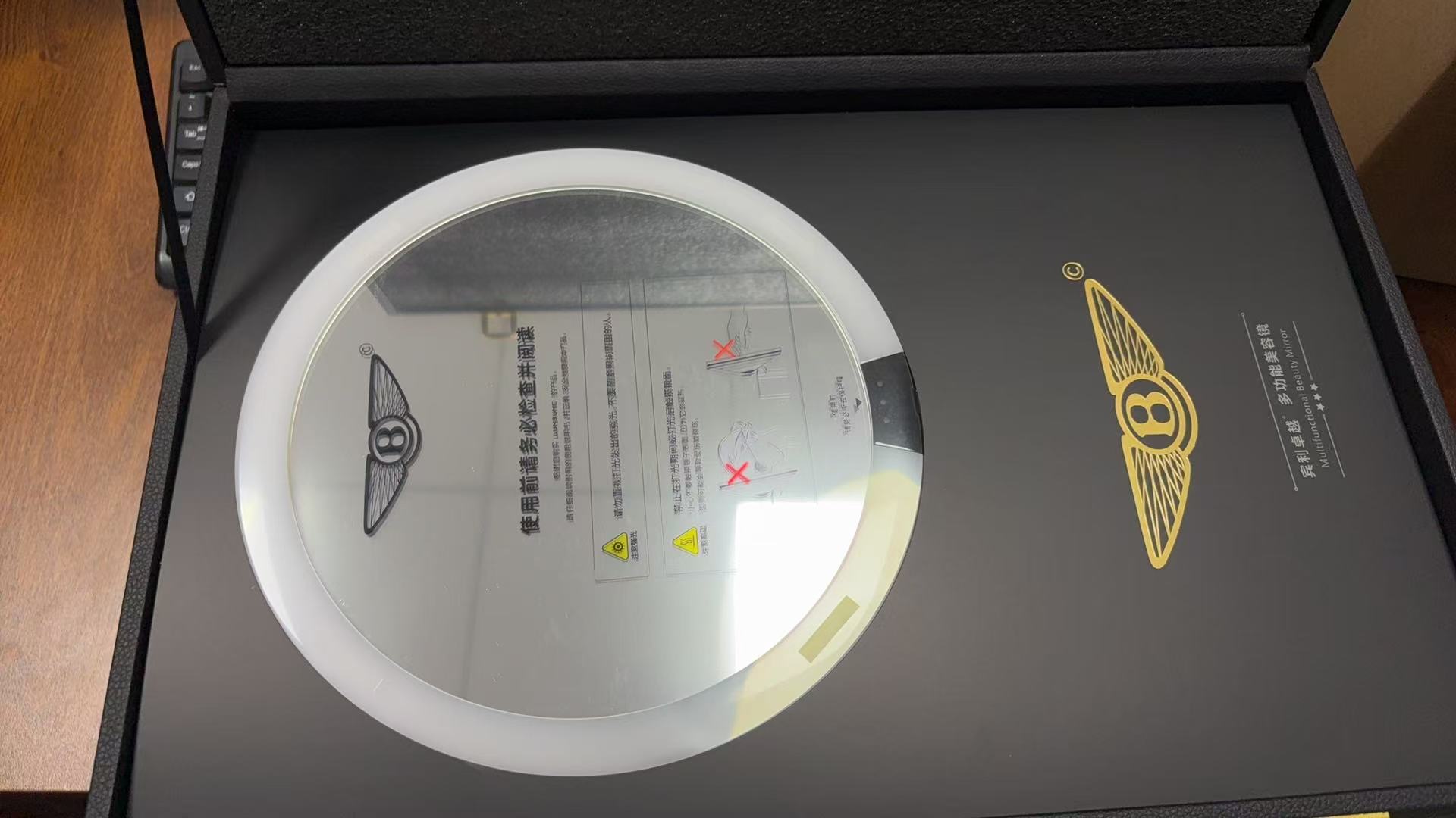 LUMSUME Beauty Mirror review Nicole Cooper