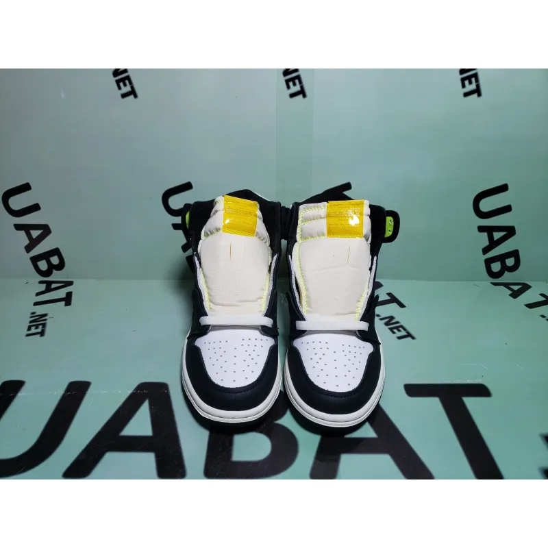 Uabat Jordan 1 Retro High White Black Volt University Gold,555088-118