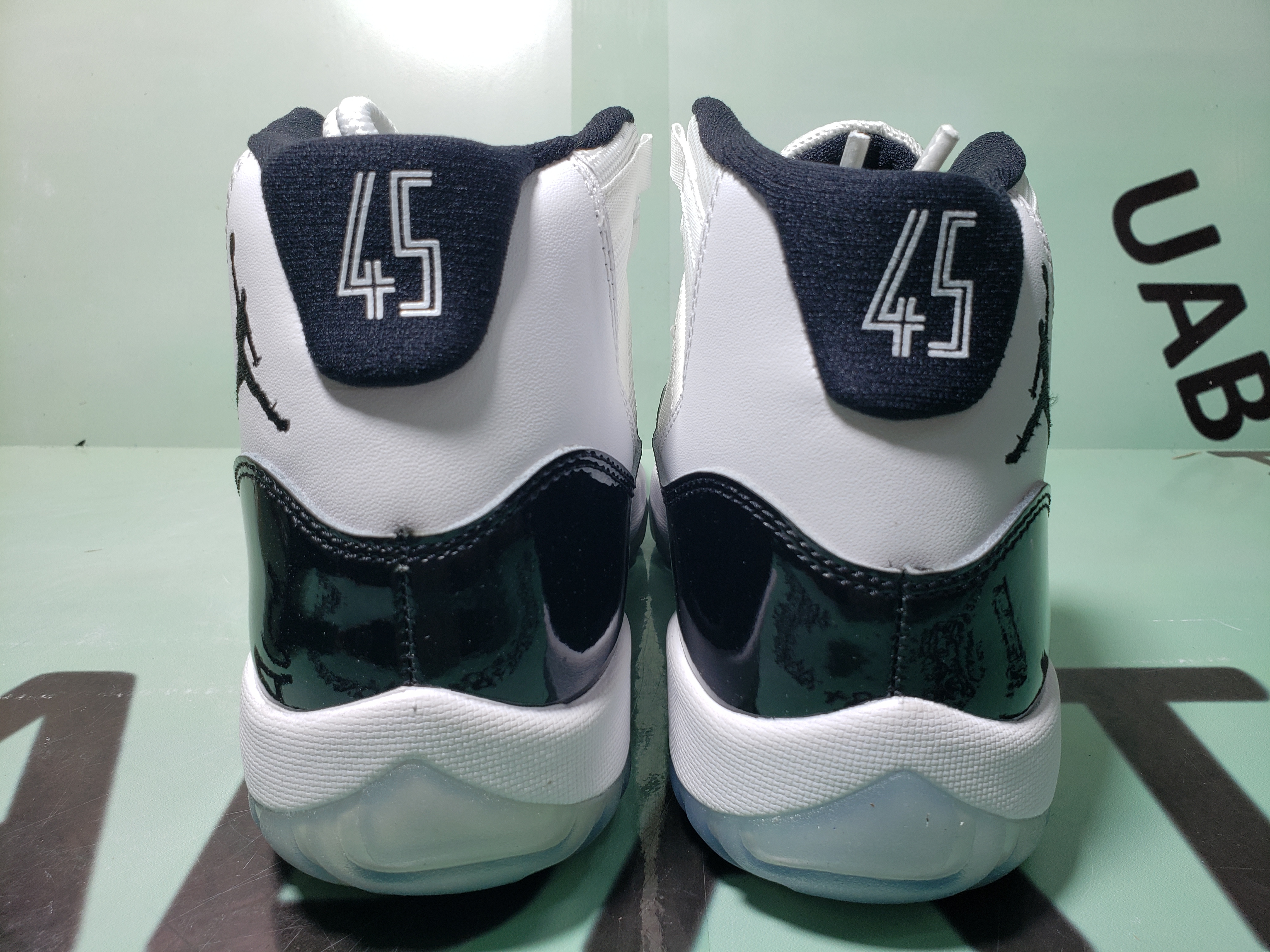 Uabat Jordan 11 Retro Concord (2018),378037-100​
