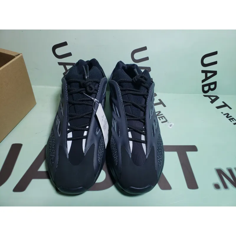 Uabat Yeezy 700 V3 Alvah,H67799