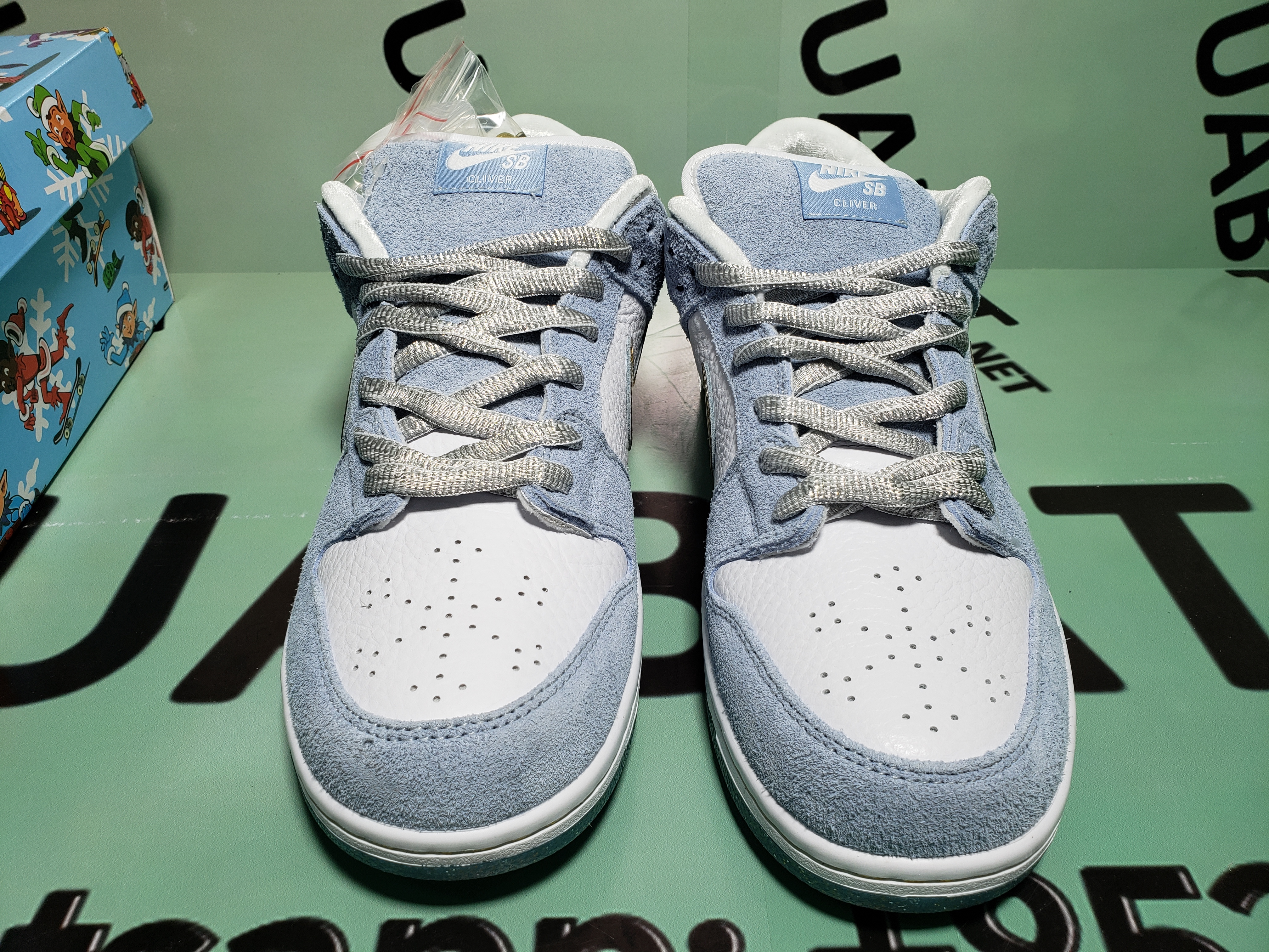 Uabat SB Dunk Low Sean Cliver,DC9936-100