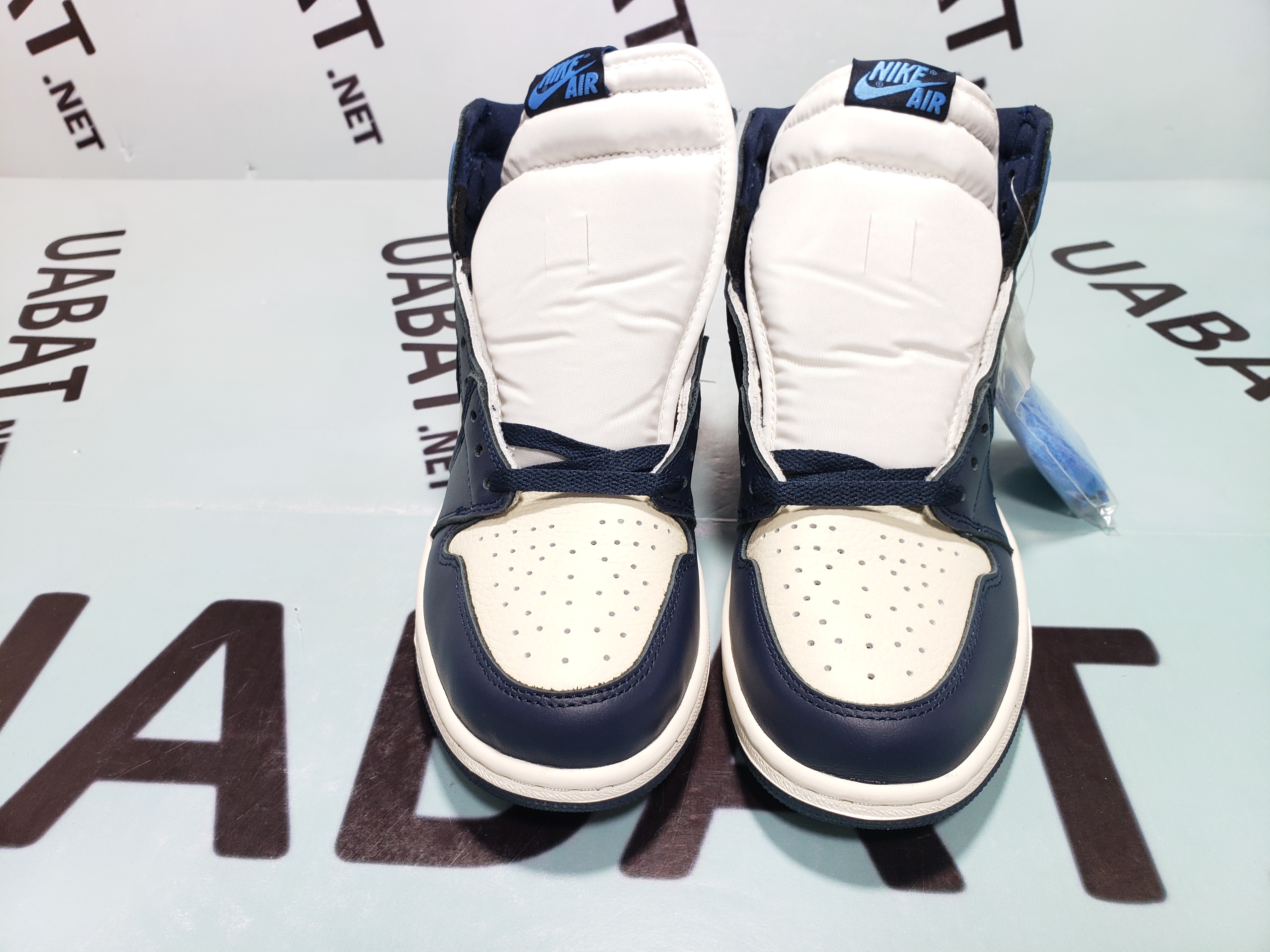 OG Jordan 1 Retro High Obsidian UNC,555088-140