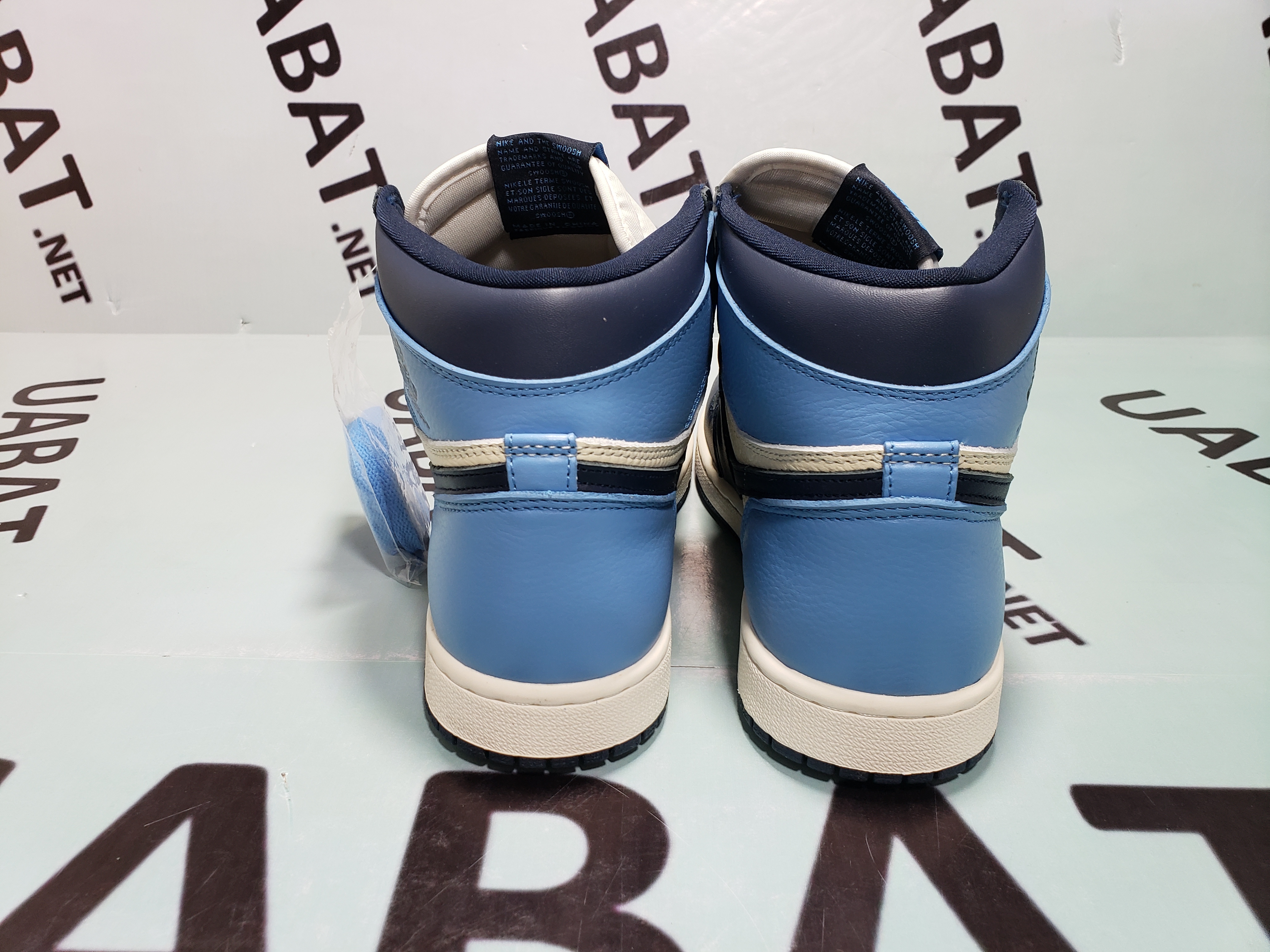 OG Jordan 1 Retro High Obsidian UNC,555088-140