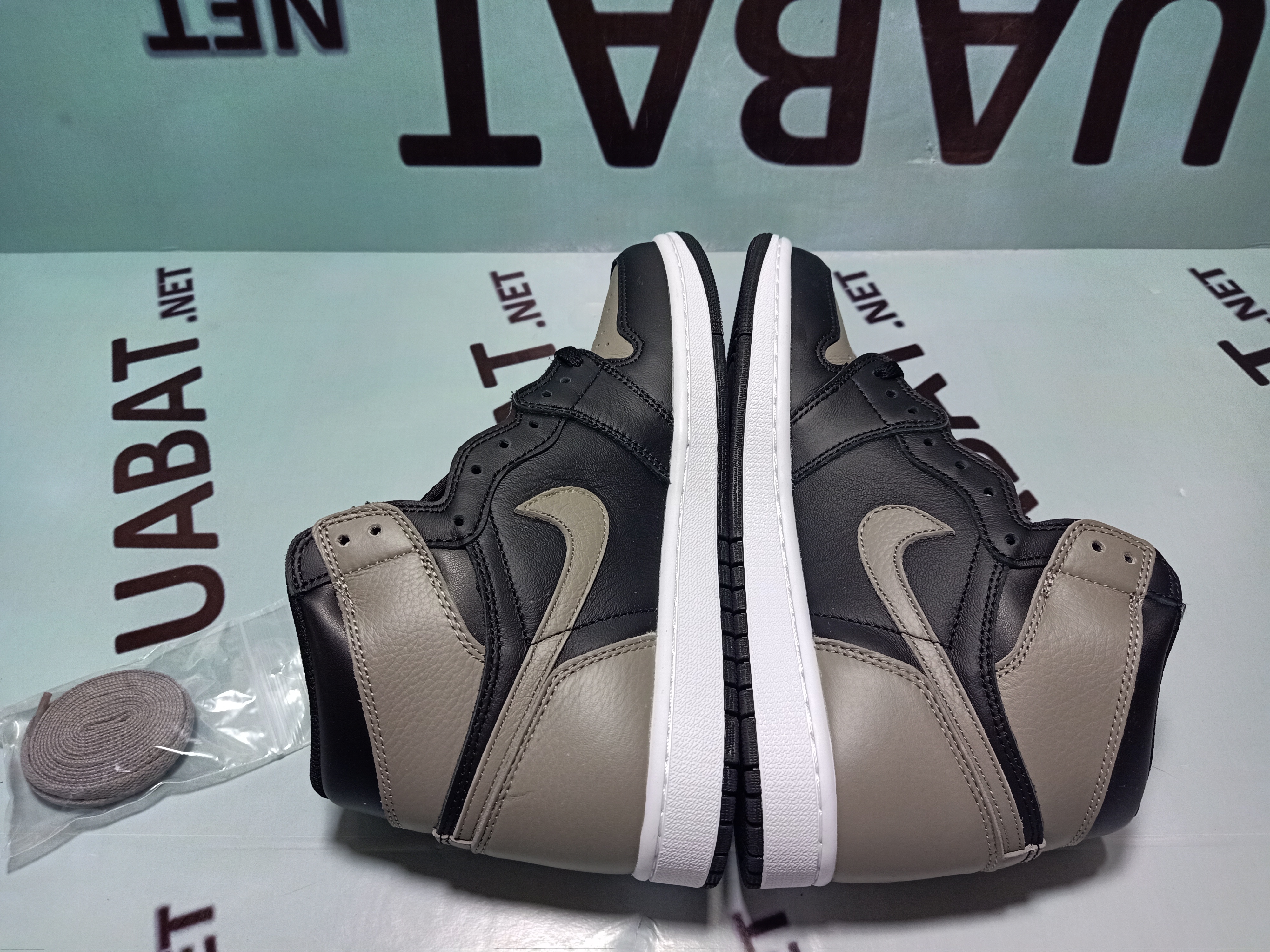 OG Jordan 1 Retro High Shadow (2018),555088-013