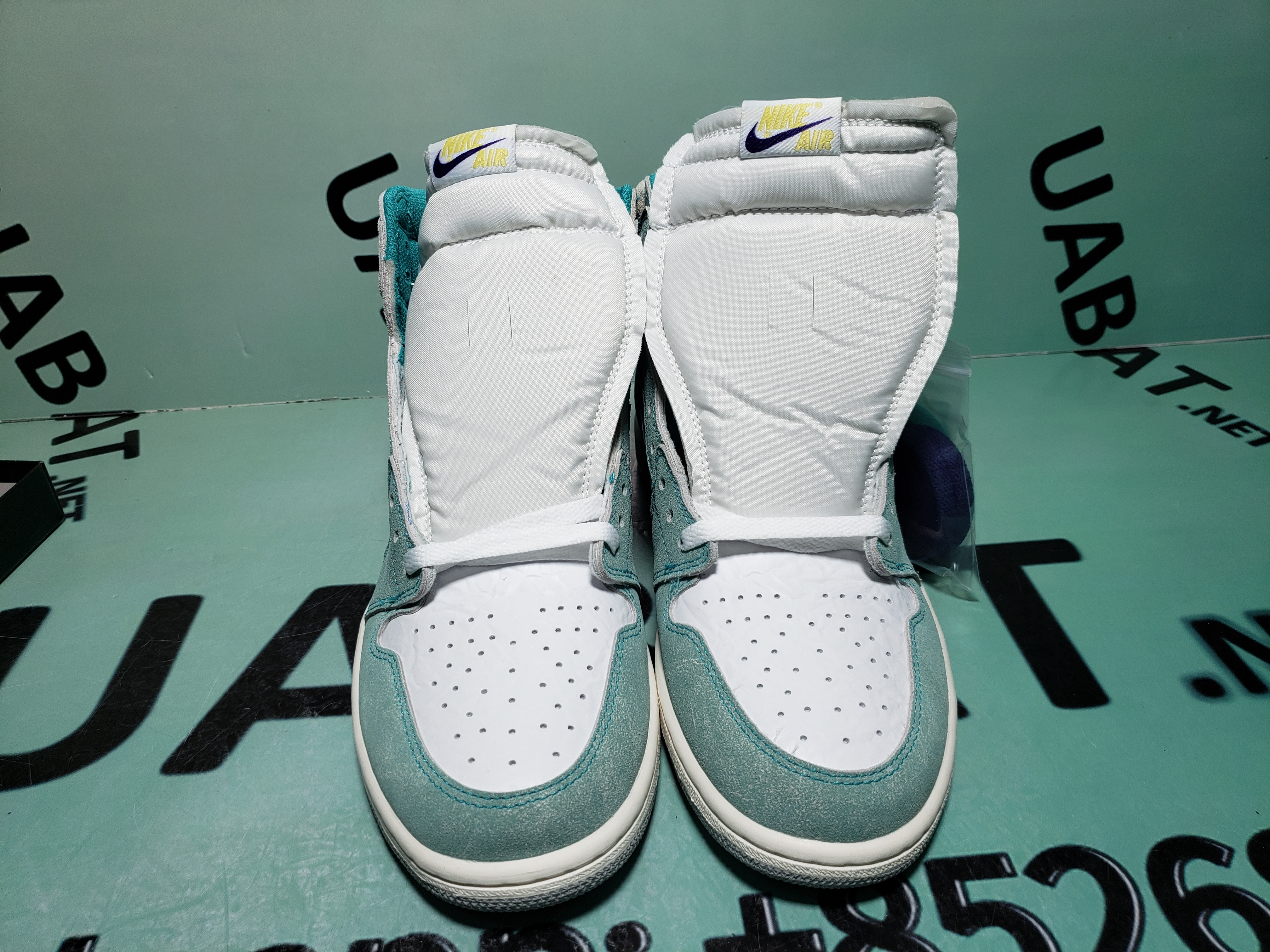 OG Jordan 1 Retro High Turbo Green,555088-311