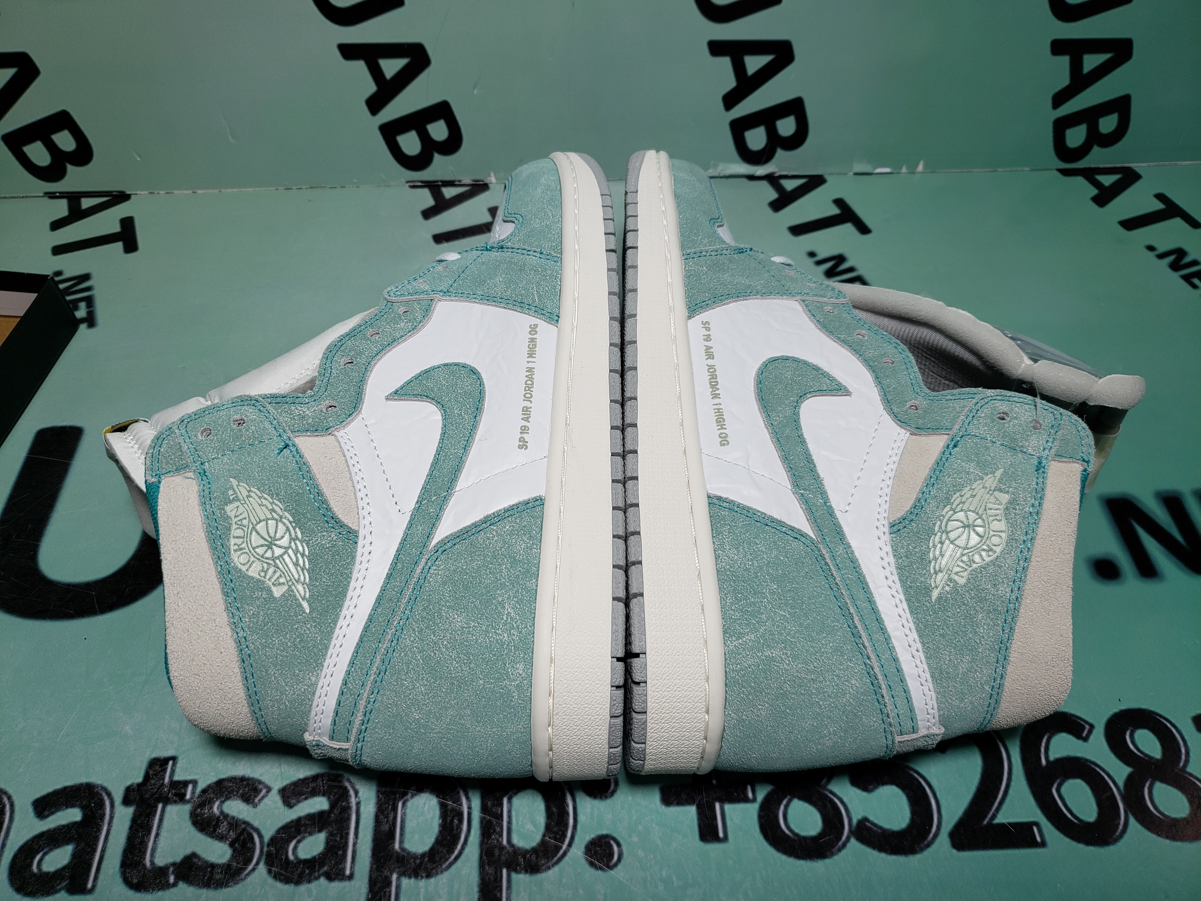 OG Jordan 1 Retro High Turbo Green,555088-311