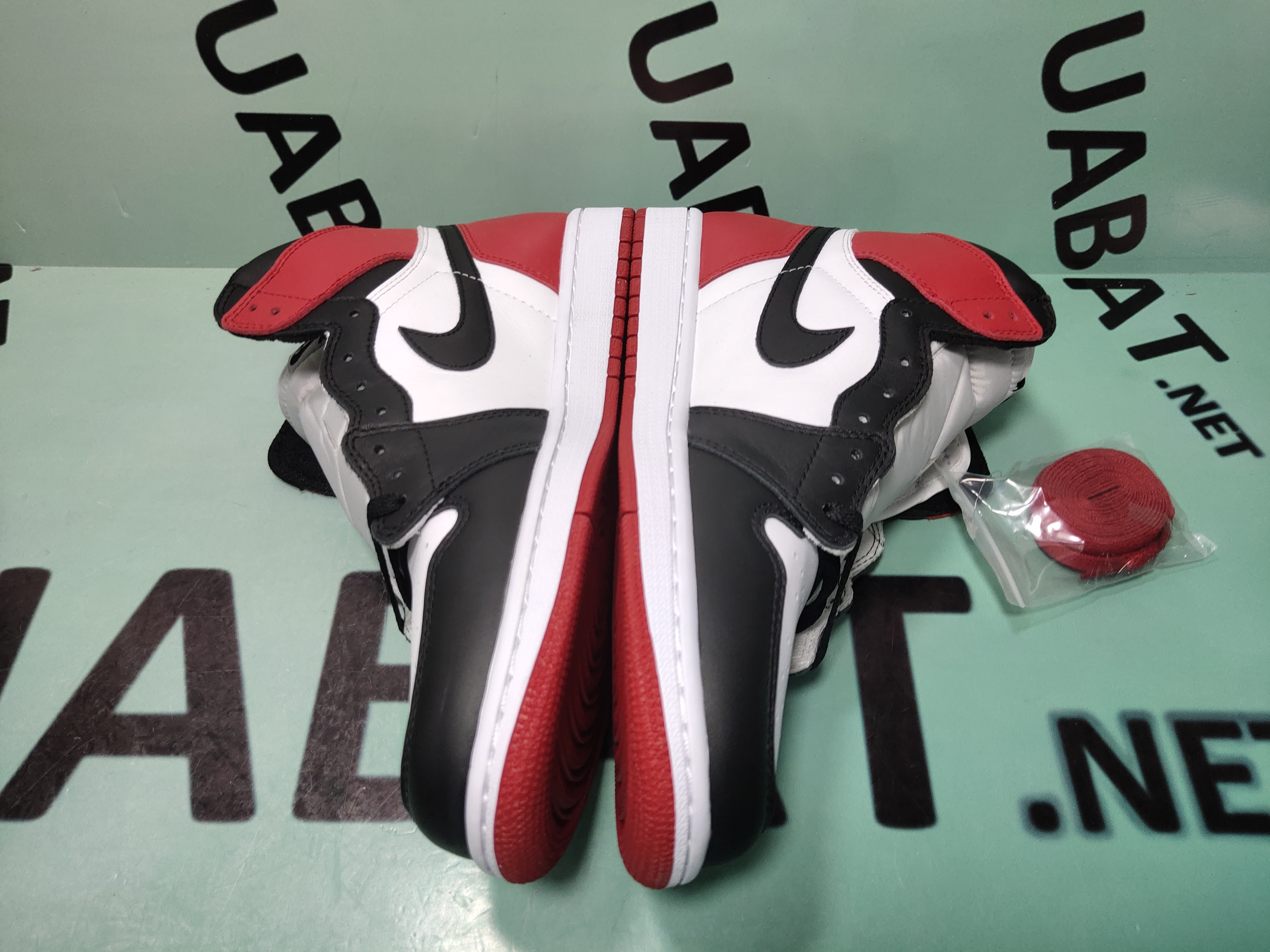 OG Air Jordan 1 Retro High OG Black Toe 2016,555088-125