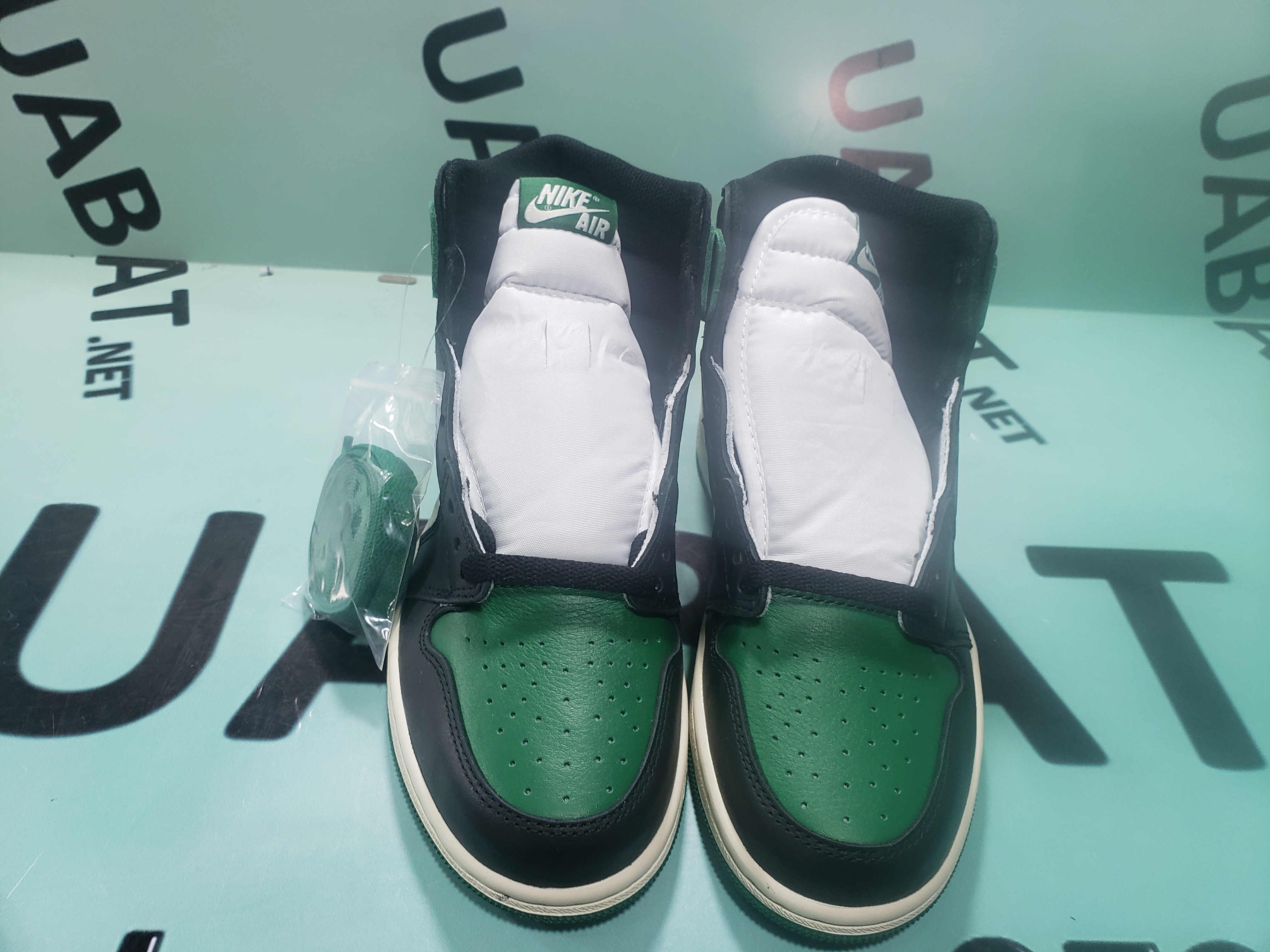 OG Air Jordan 1 Retro High OG Pine Green ,555088-302