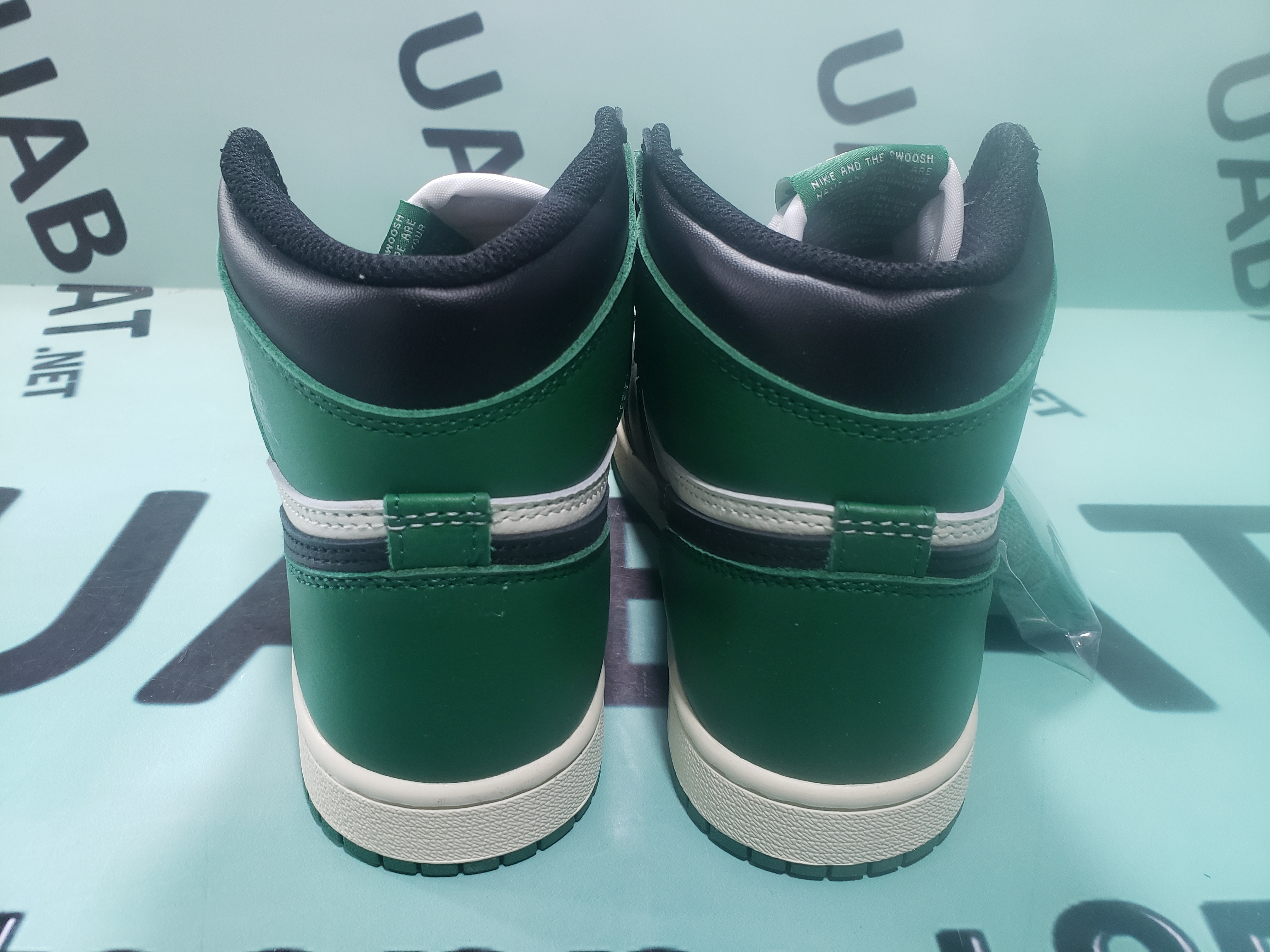 OG Air Jordan 1 Retro High OG Pine Green ,555088-302