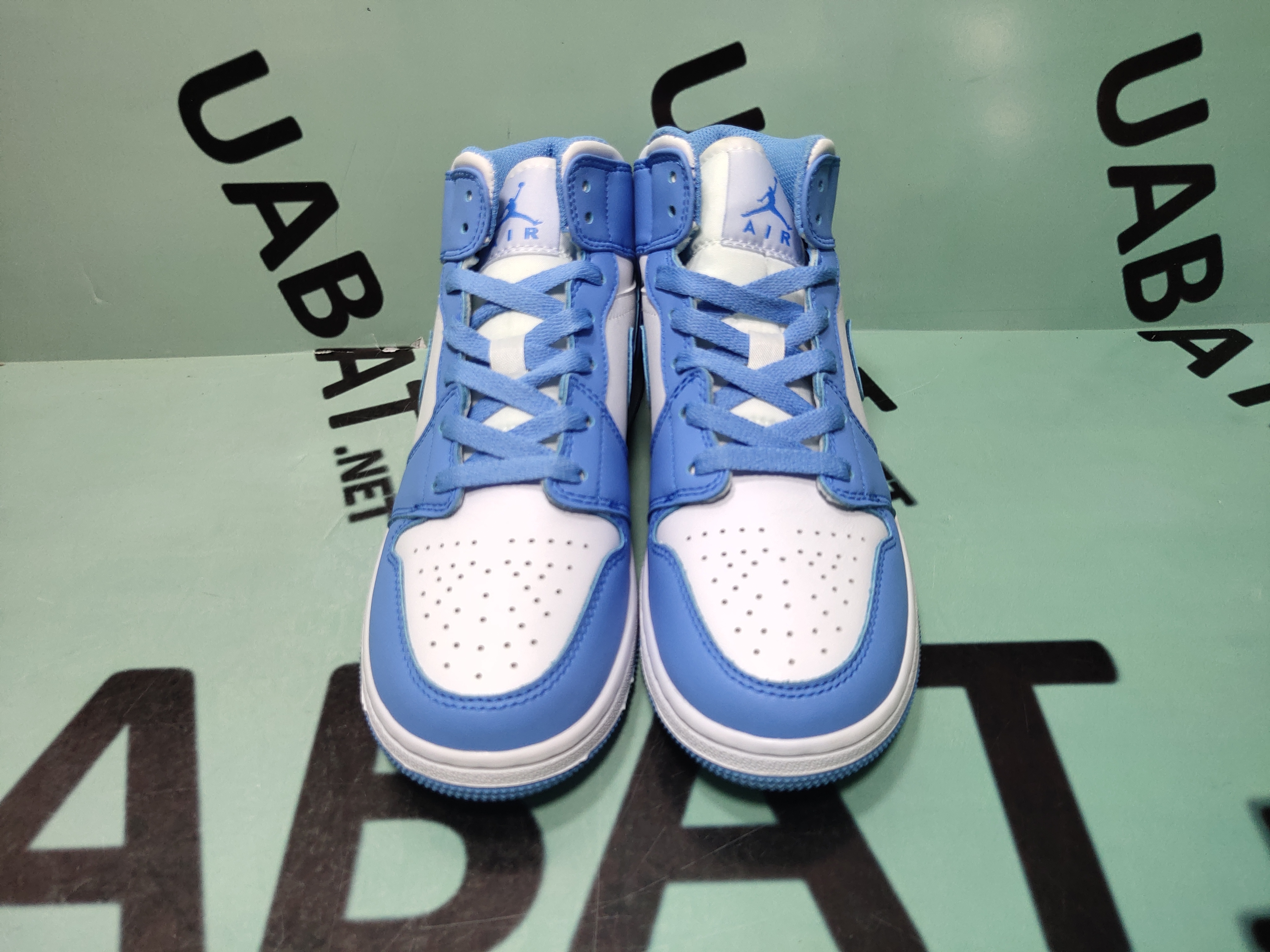 OG Air Jordan 1 Mid UNC,554724-106
