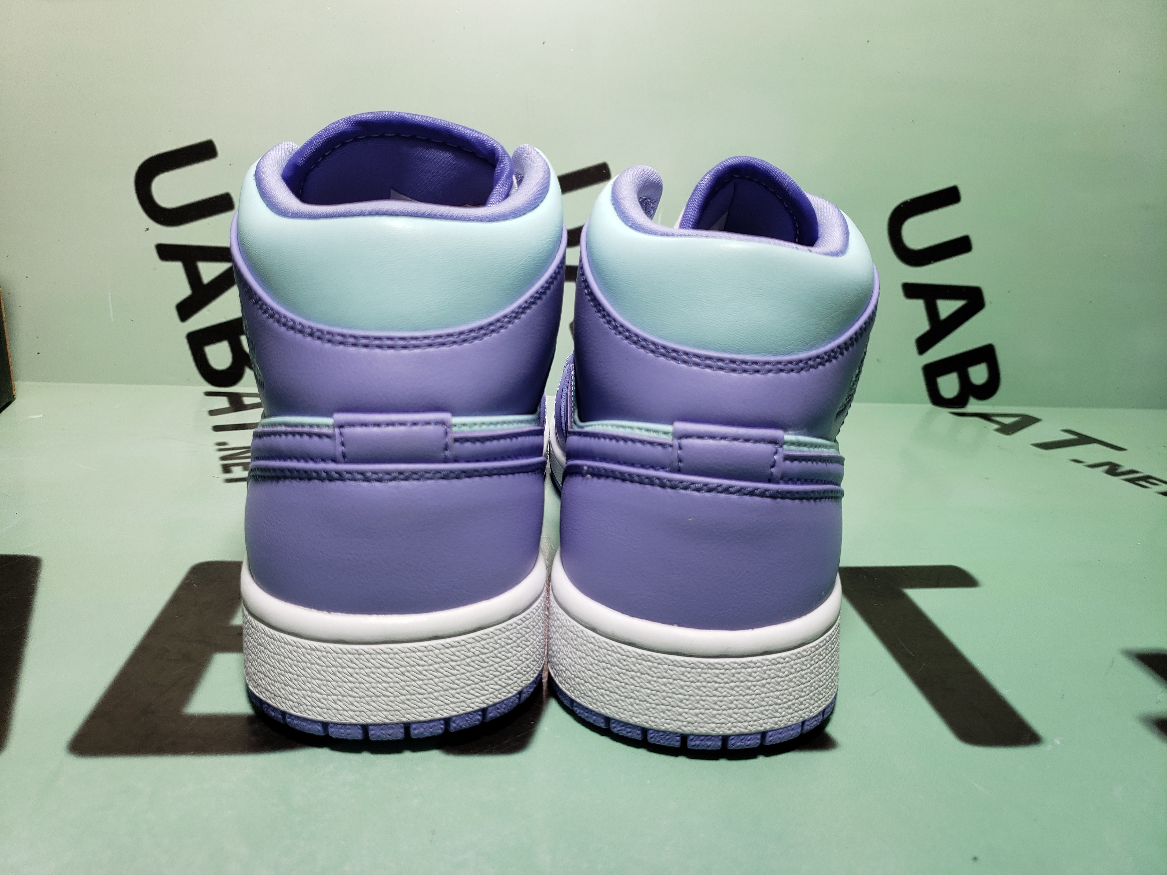 OG AirJordan 1 Mid Purple Aqua (GS) , 554725-500