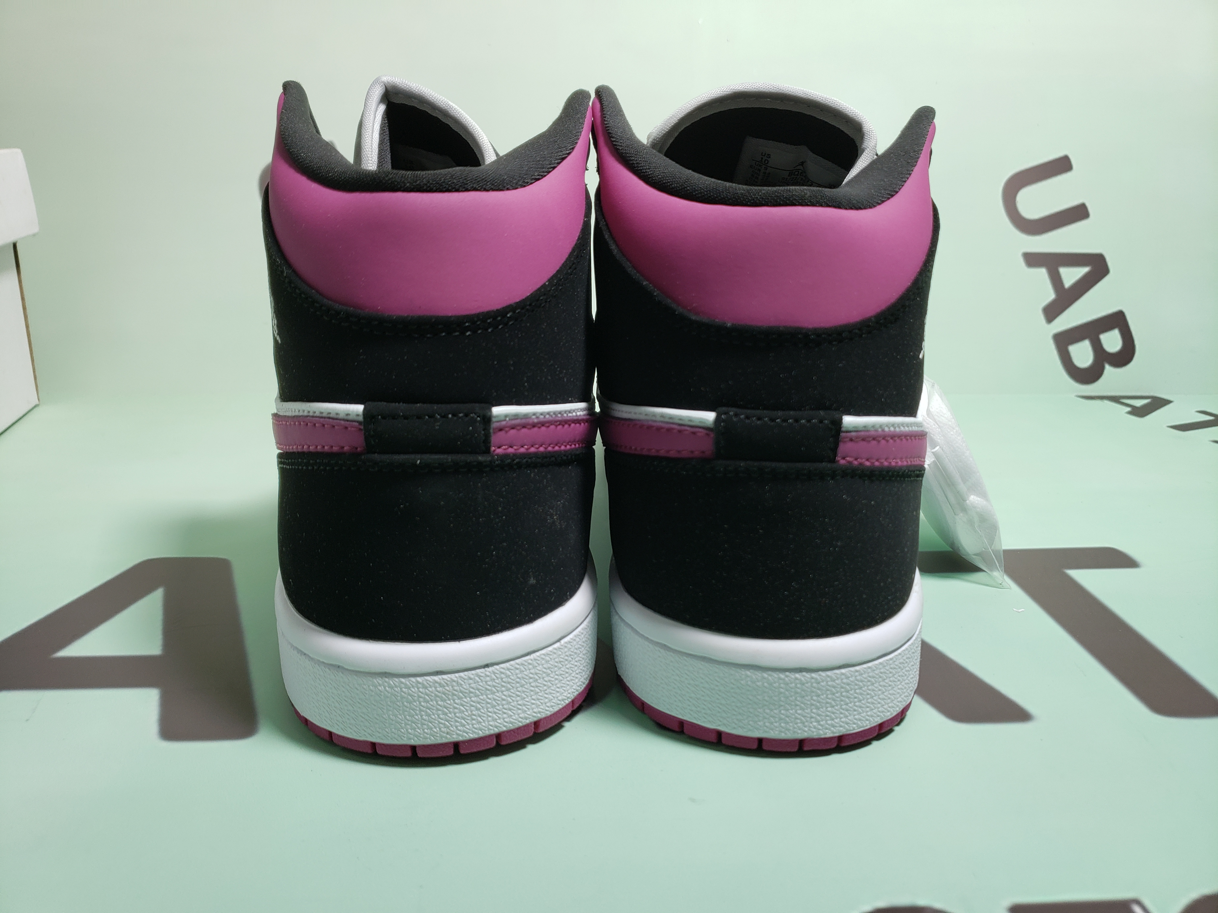 OG AirJordan 1 Mid Magenta (W) , BQ6472-005