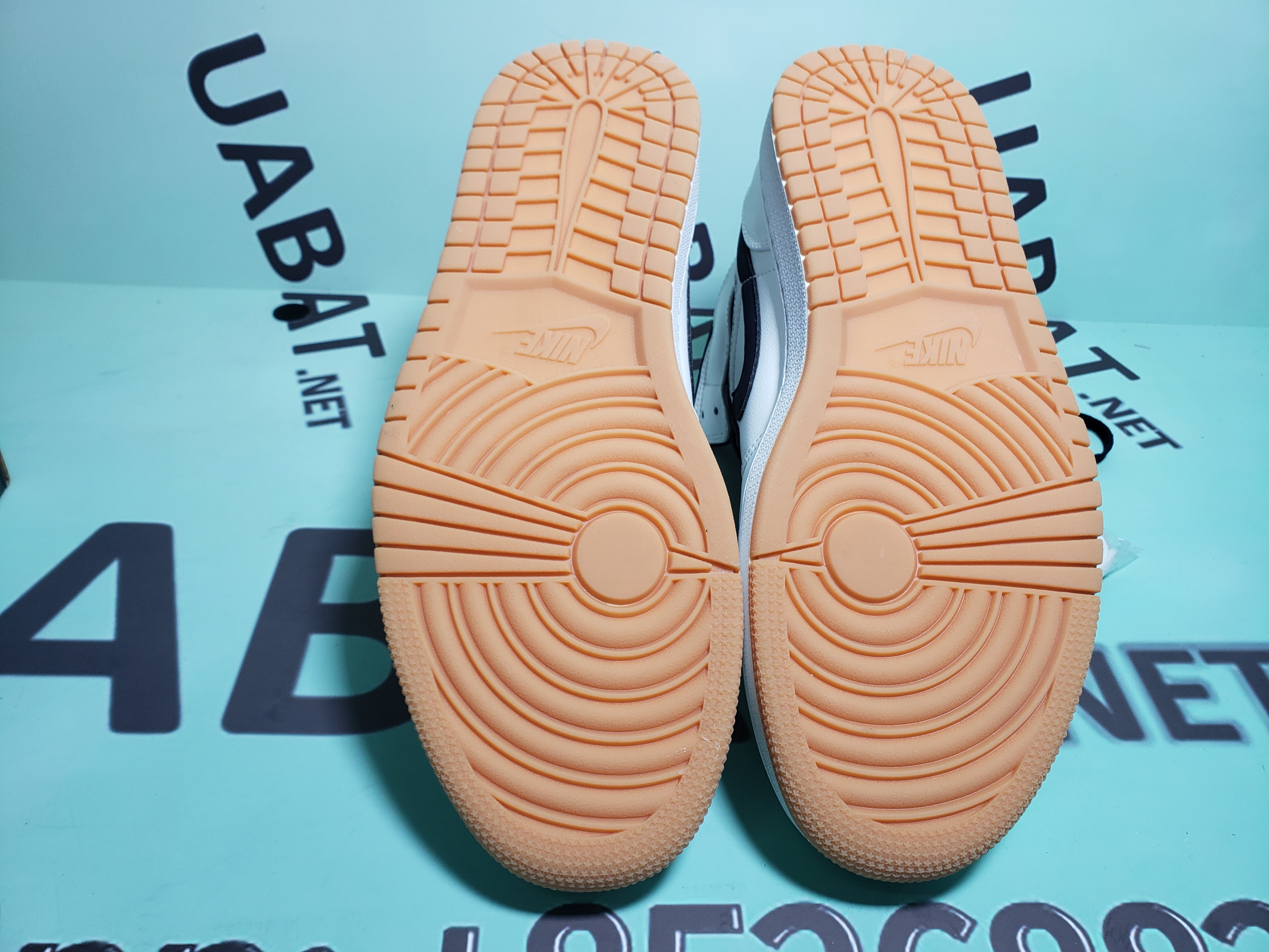 OG Air Jordan 1 Mid Jeter,  AH6342-104