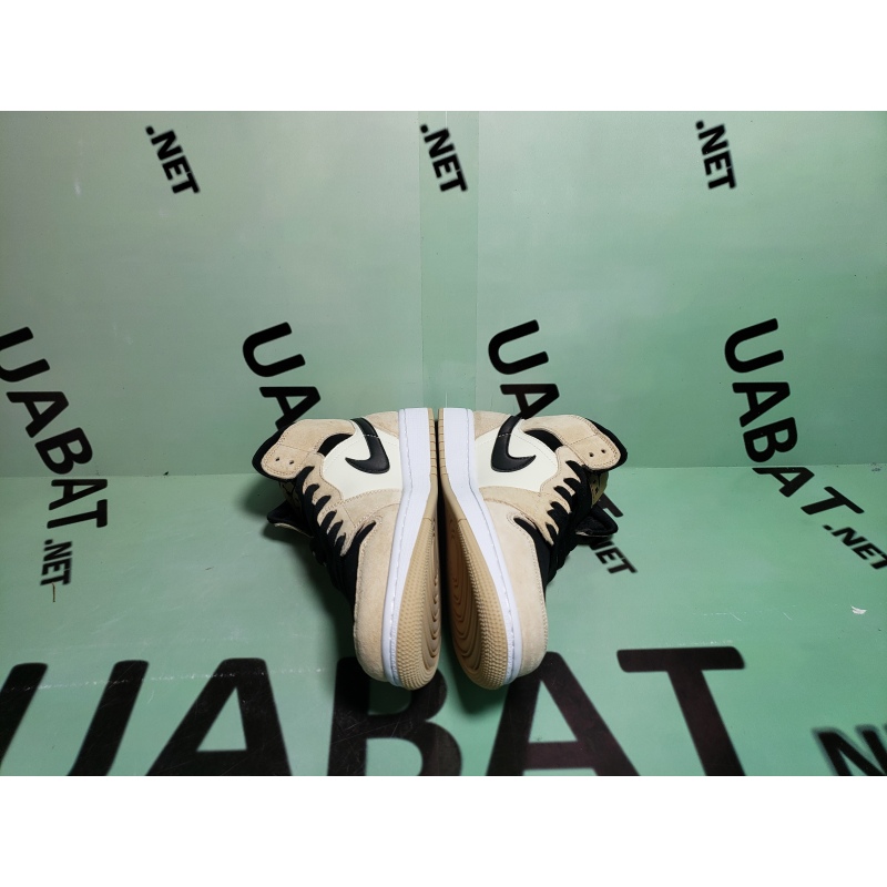 OG Air Jordan 1 Mid Barely Orange (W),  BQ6472-800