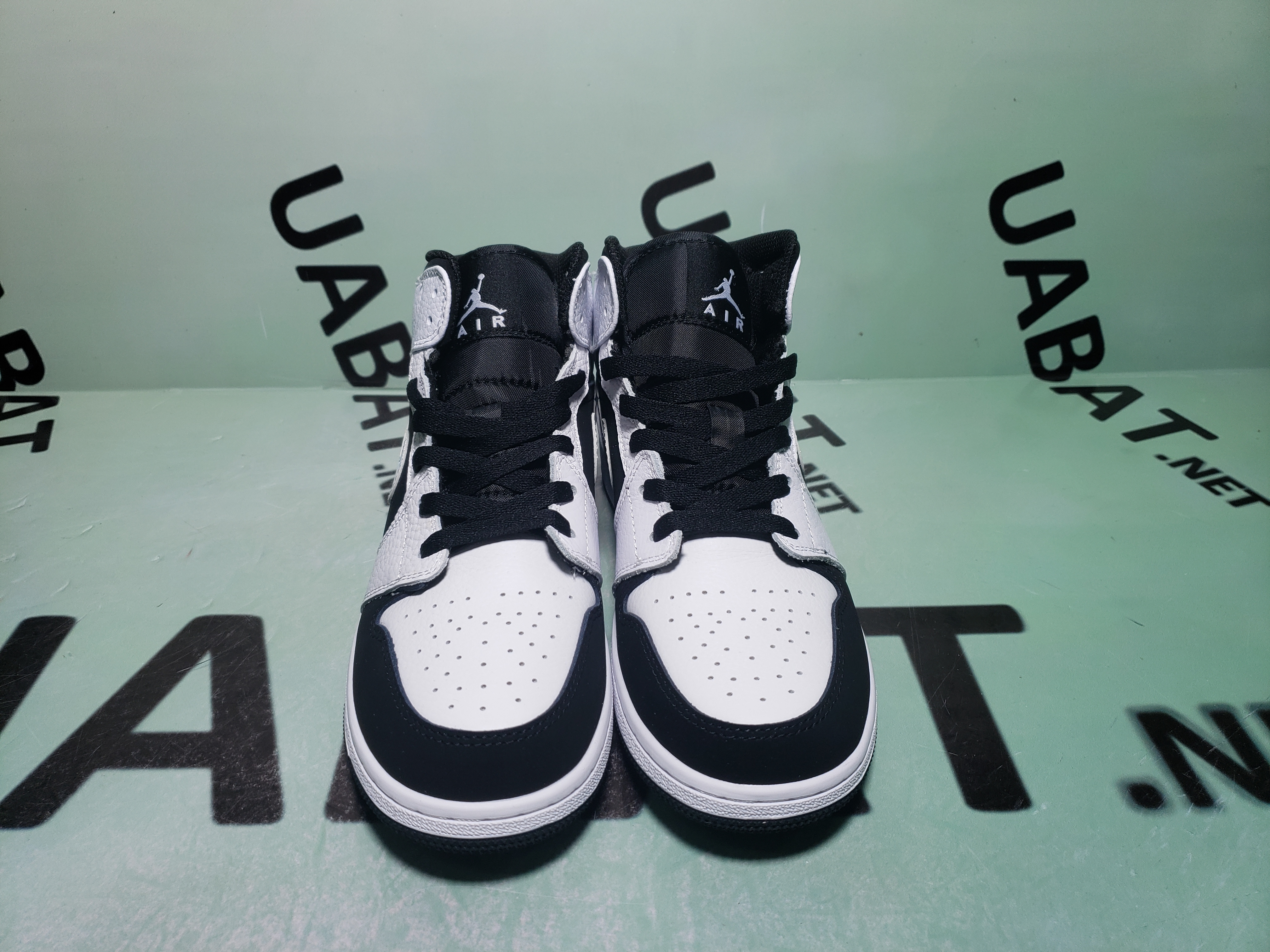 OG Air Jordan 1 Mid White Black,  554724-113