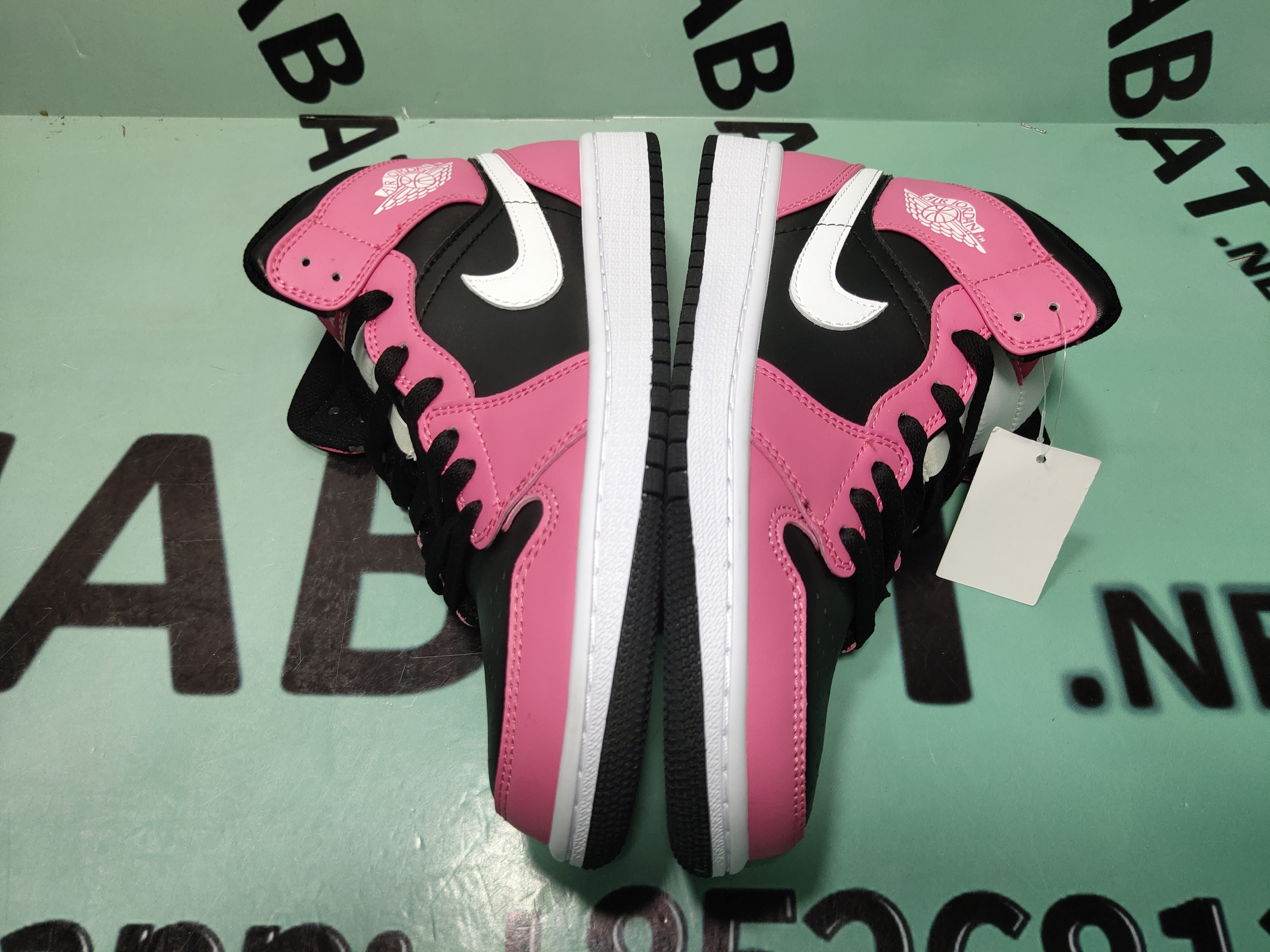 OG Air Jordan 1 Mid Pinksicle (GS),  555112-002