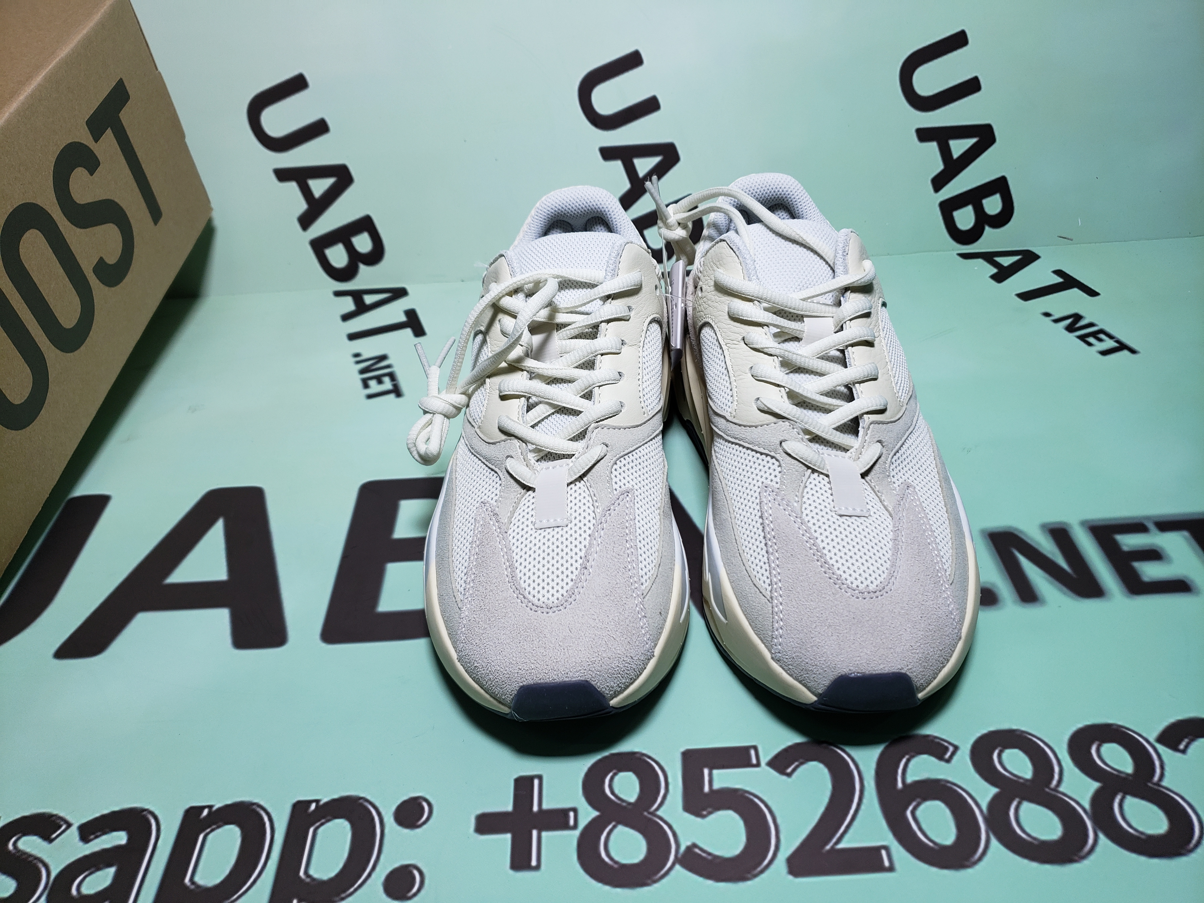 OG Yeezy Boost 700 Analog,EG7596