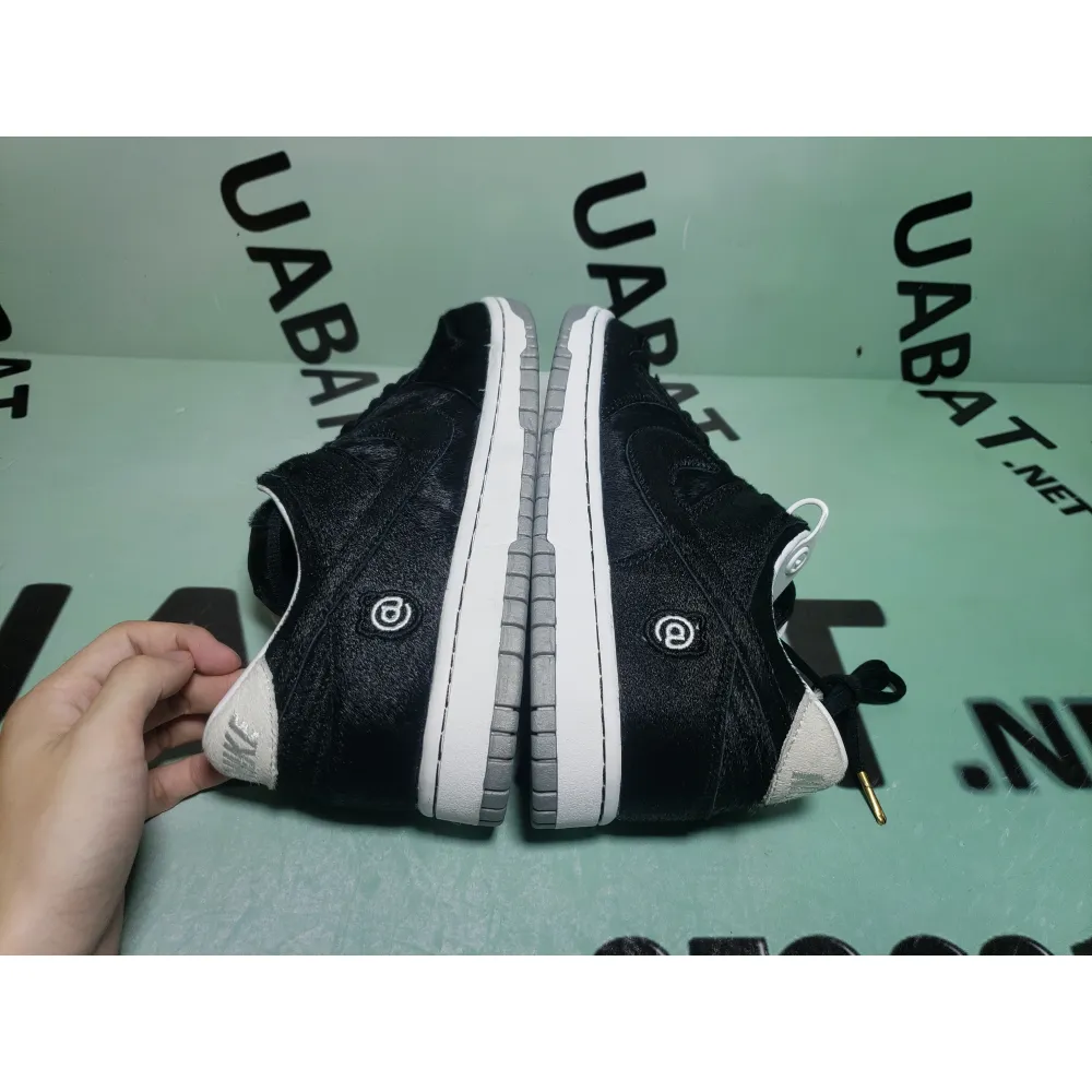 OG SB Dunk Low Medicom Toy (2020),CZ5127-001