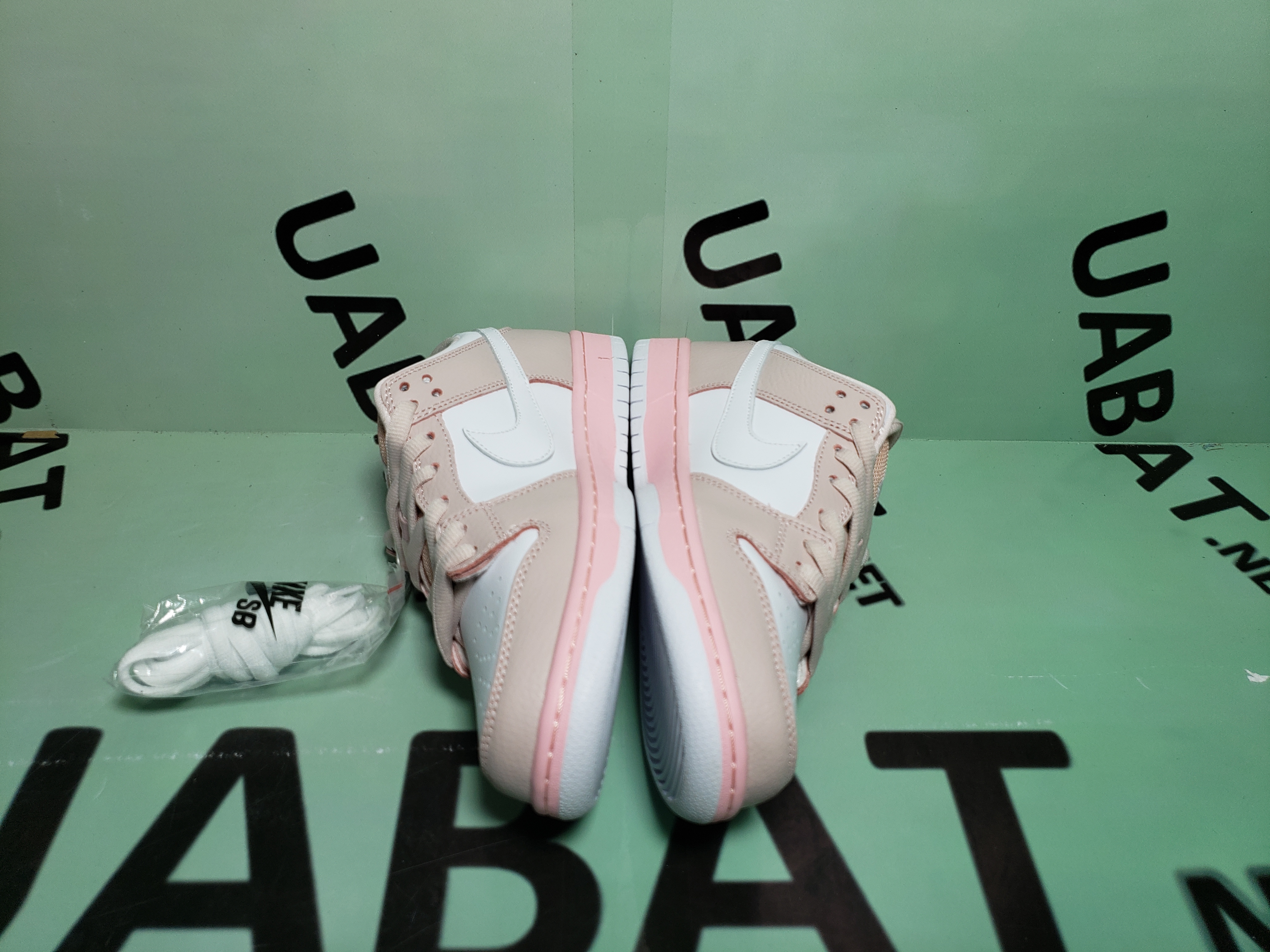 OG Dunk Low PRO OG QS "Pink Pigeon",BV1310-012