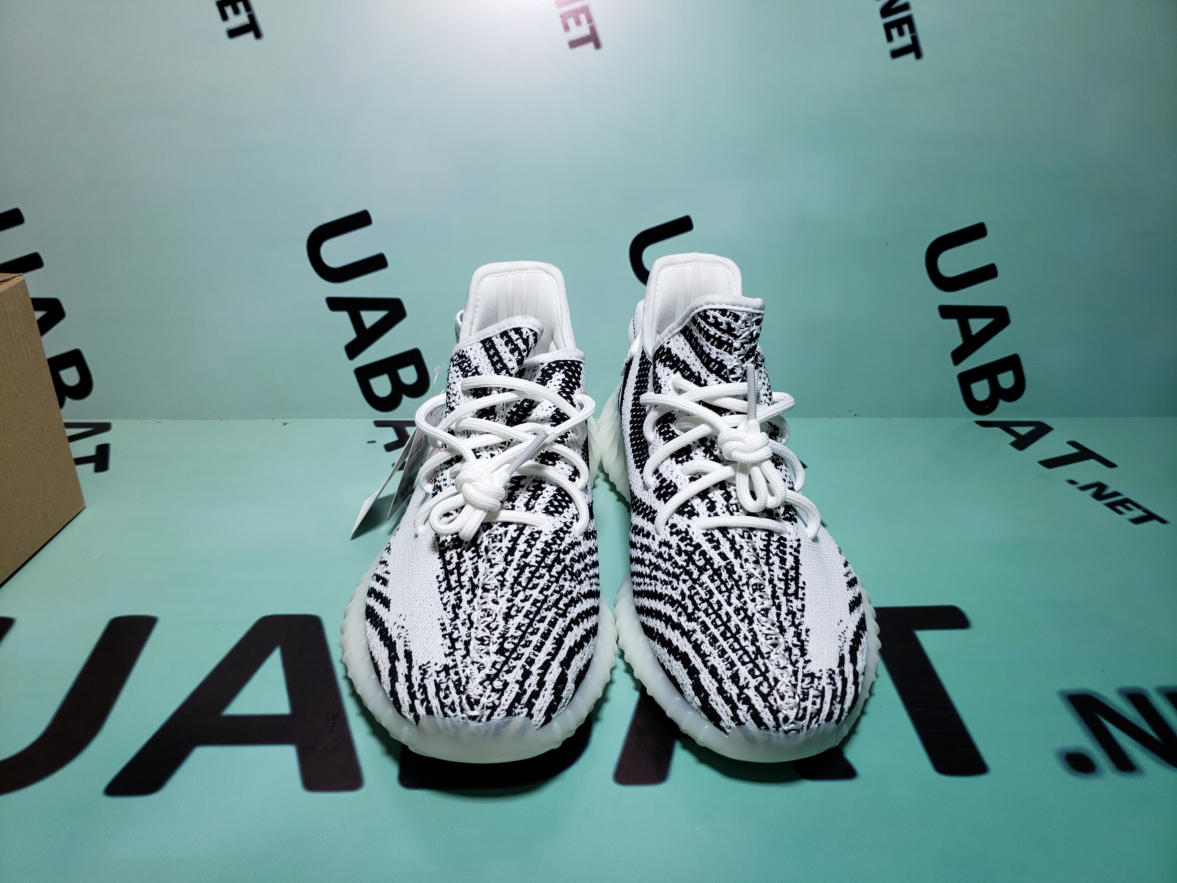 OG Yeezy Boost 350 V2 Zebra,CP9654