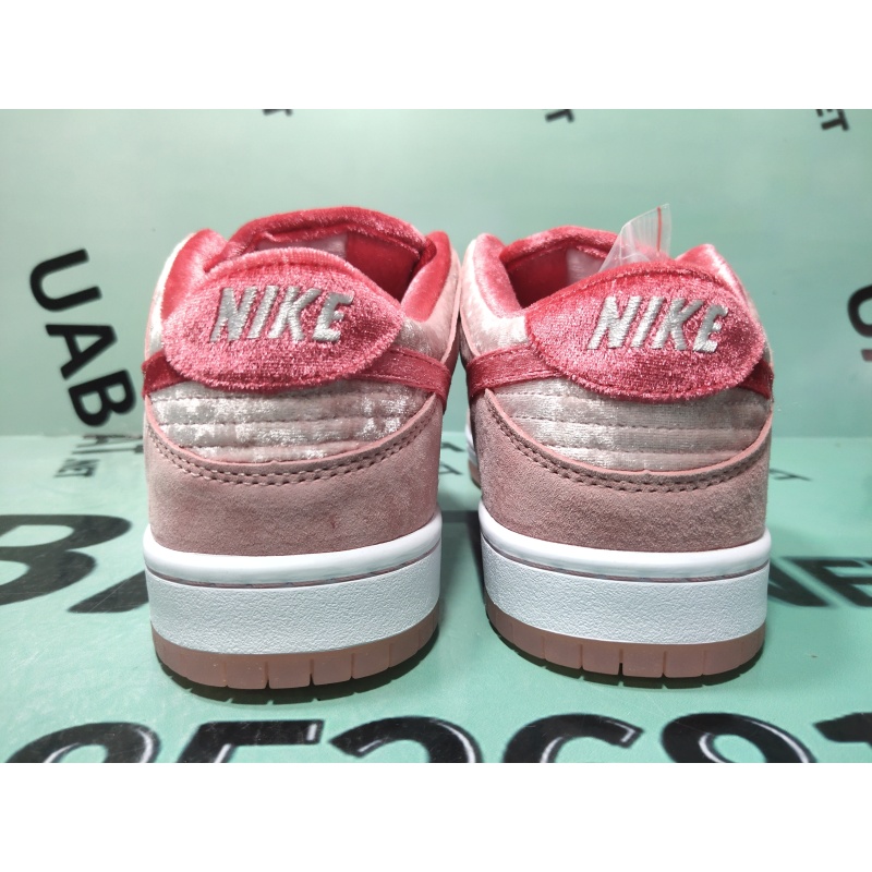 Uabat SB Dunk Low StrangeLove Skateboards ,CT2552 800