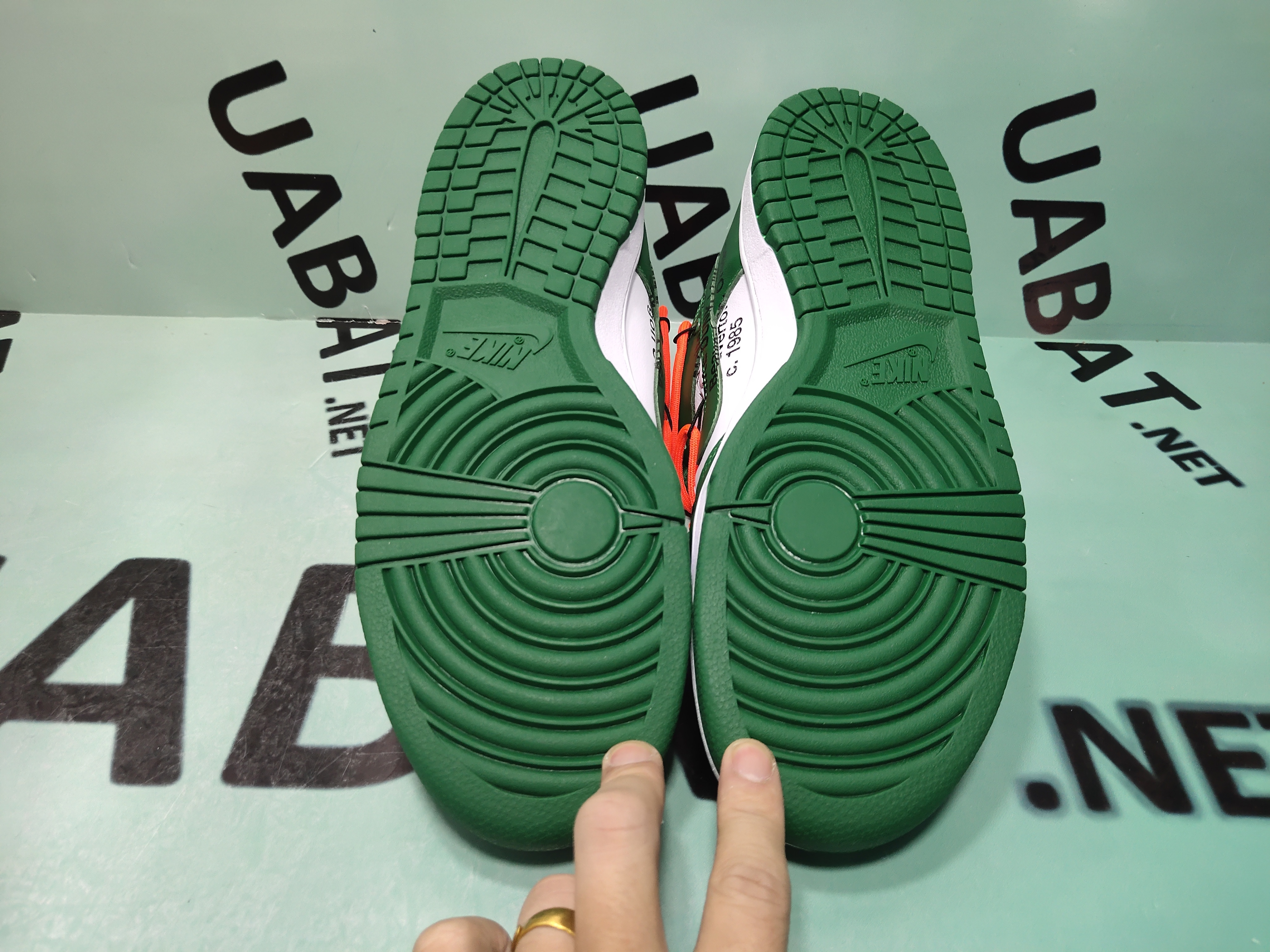 Uabat SB Dunk Low Off-White Pine Green ,CT0856-100