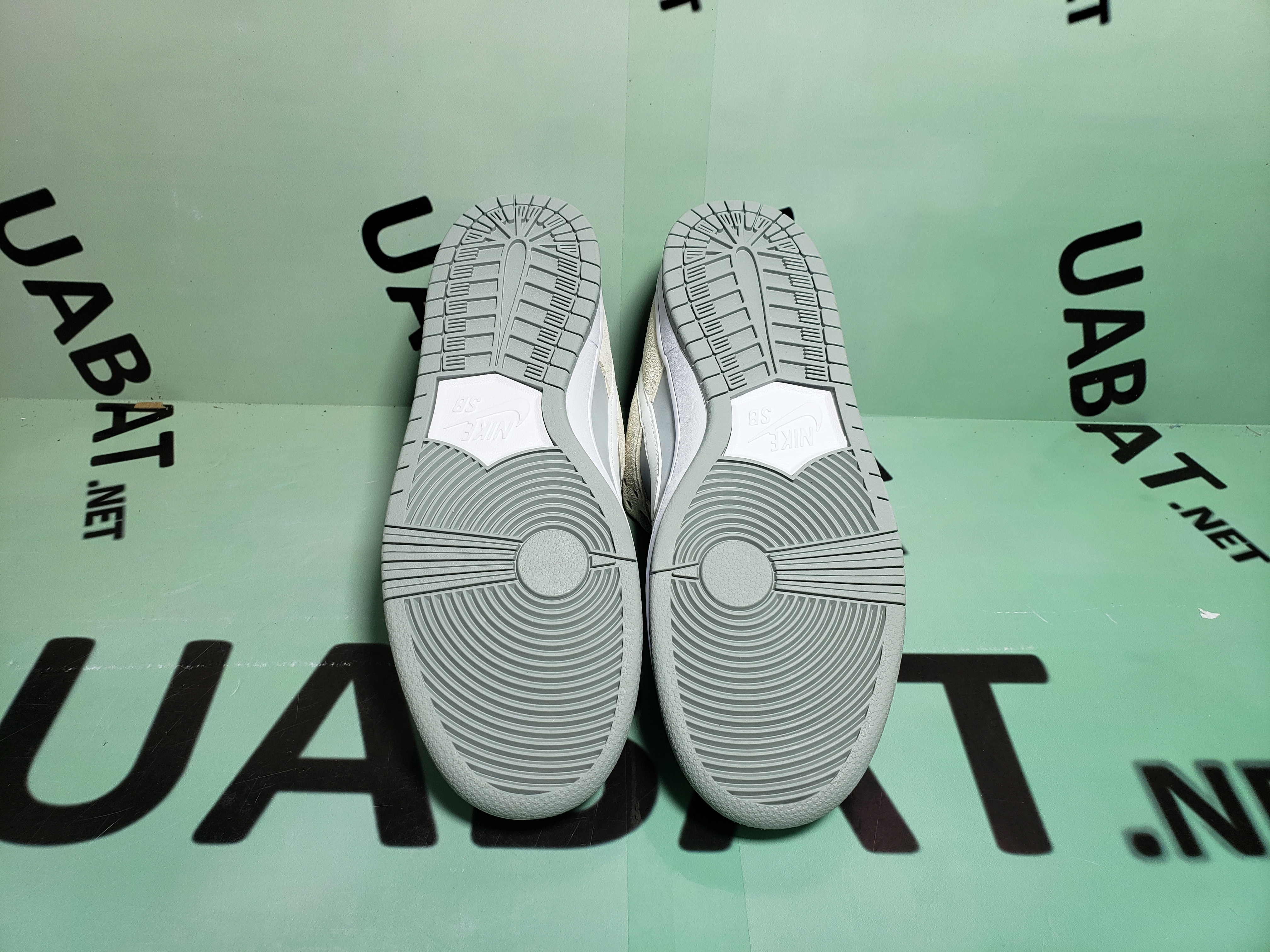 Uabat SB Dunk Low Summit White Wolf Grey ,AR0778-110