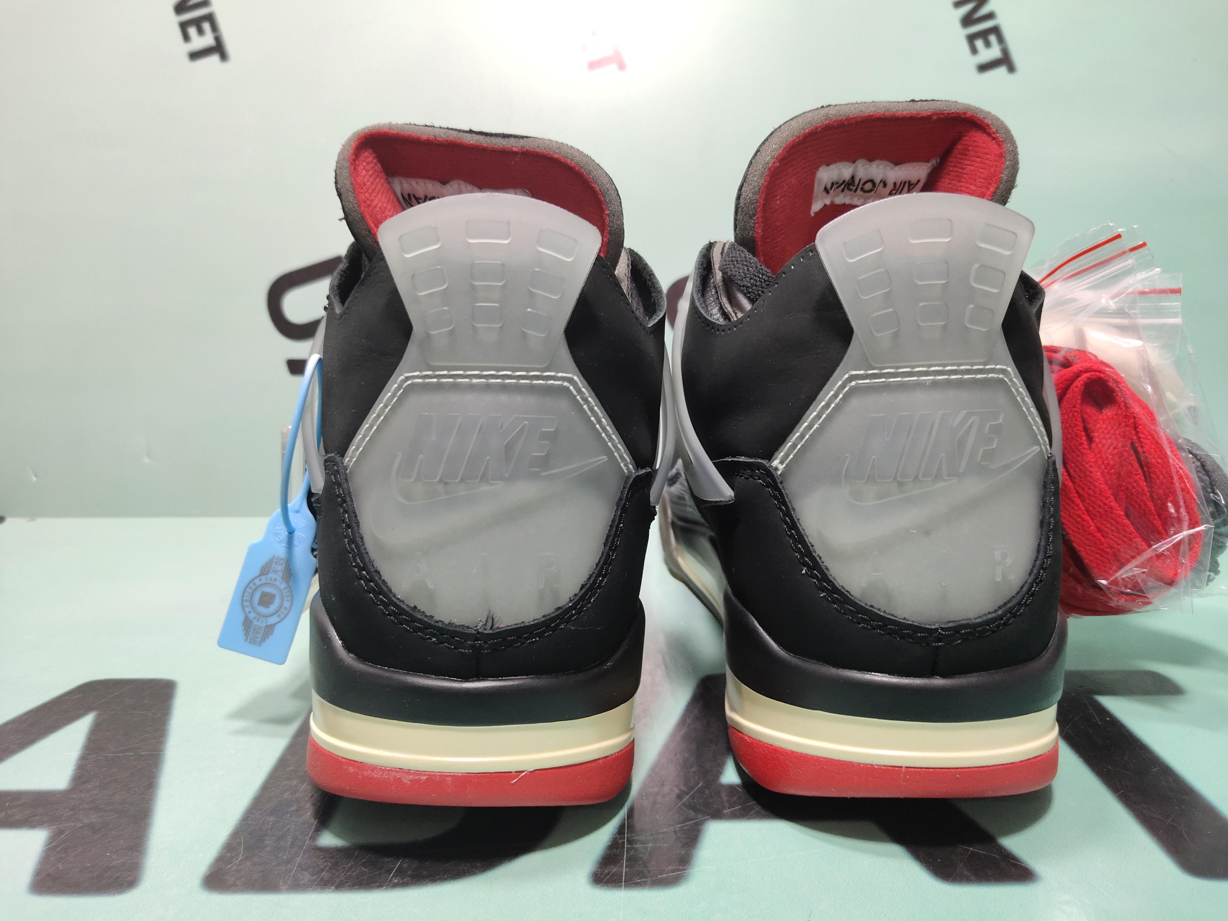 Uabat Jordan 4 OFF-White Bred ,CV9388-001