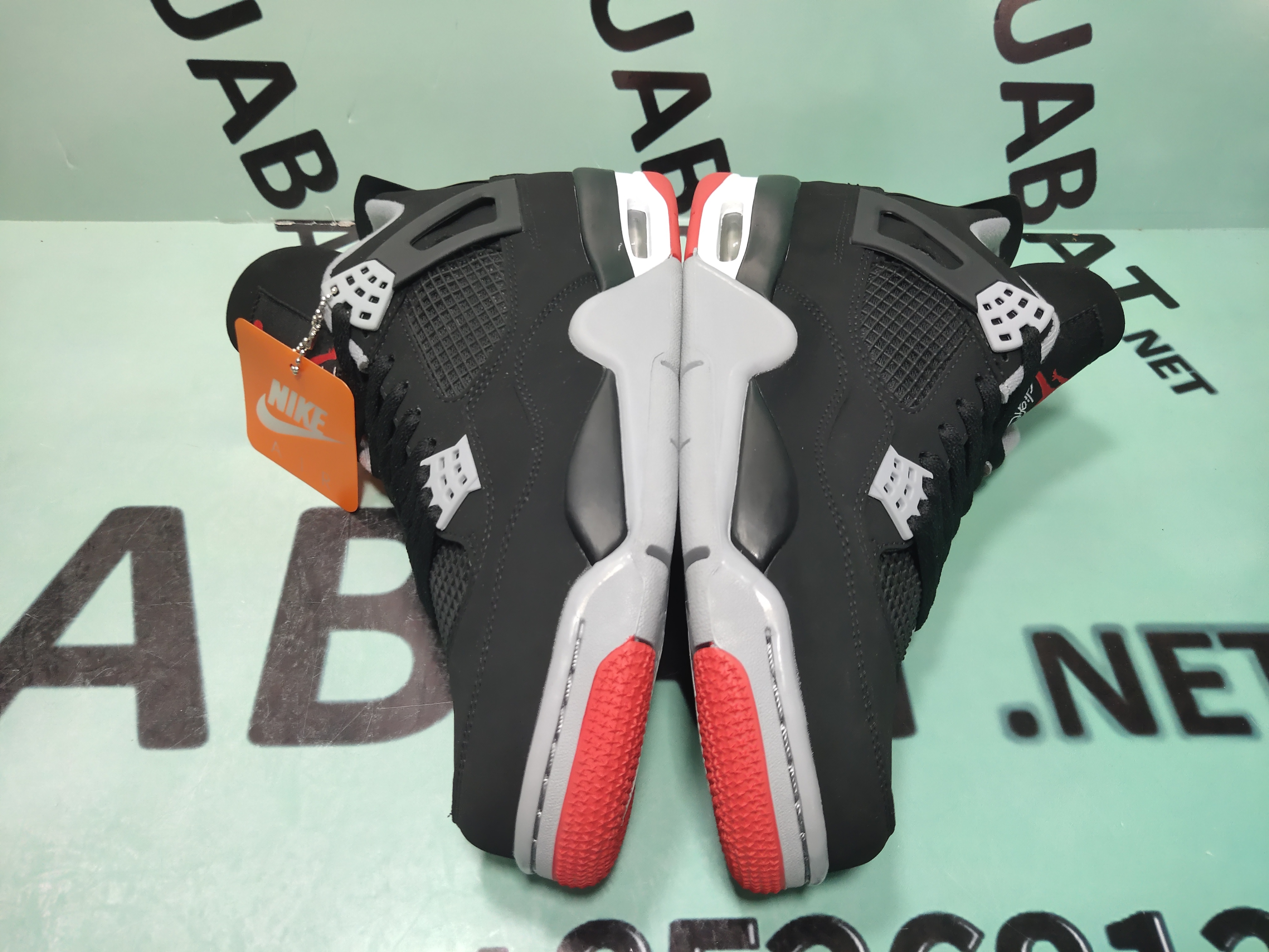 Uabat Jordan 4 Retro Bred (2019) ,308497-060