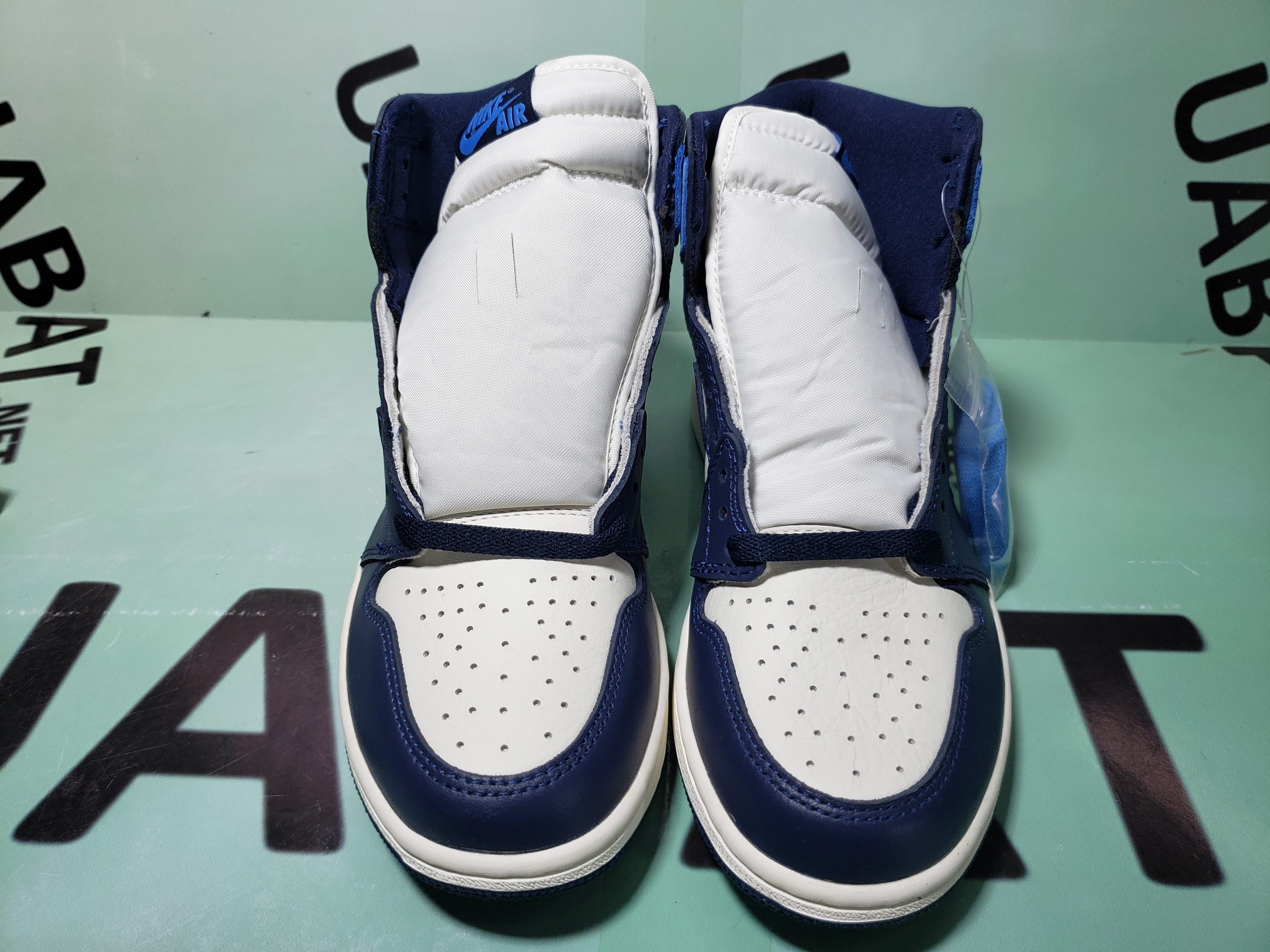 Uabat Jordan 1 Retro High Obsidian UNC ,555088-140
