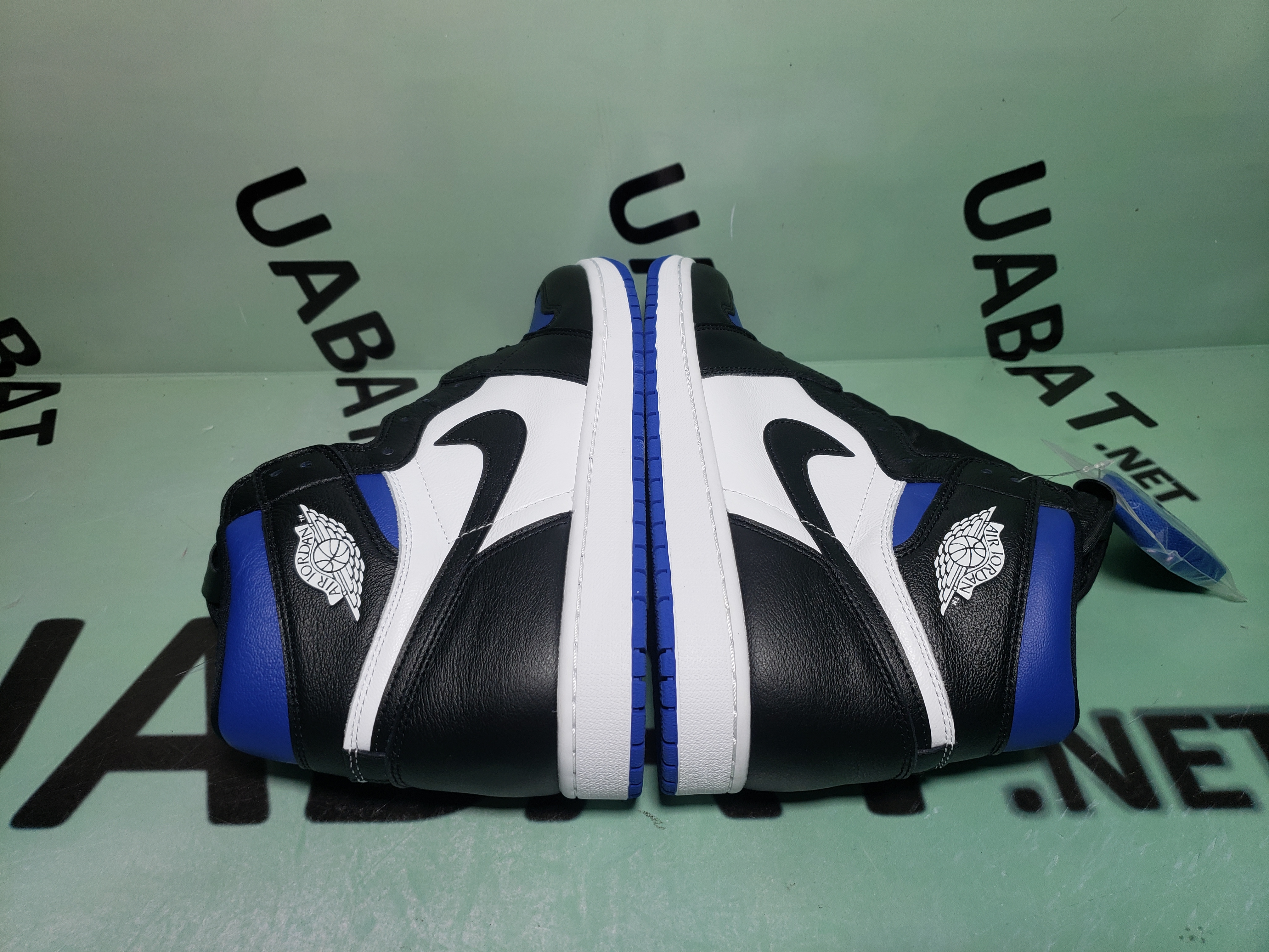 Uabat Jordan 1 Retro High Royal Toe ,555088 041