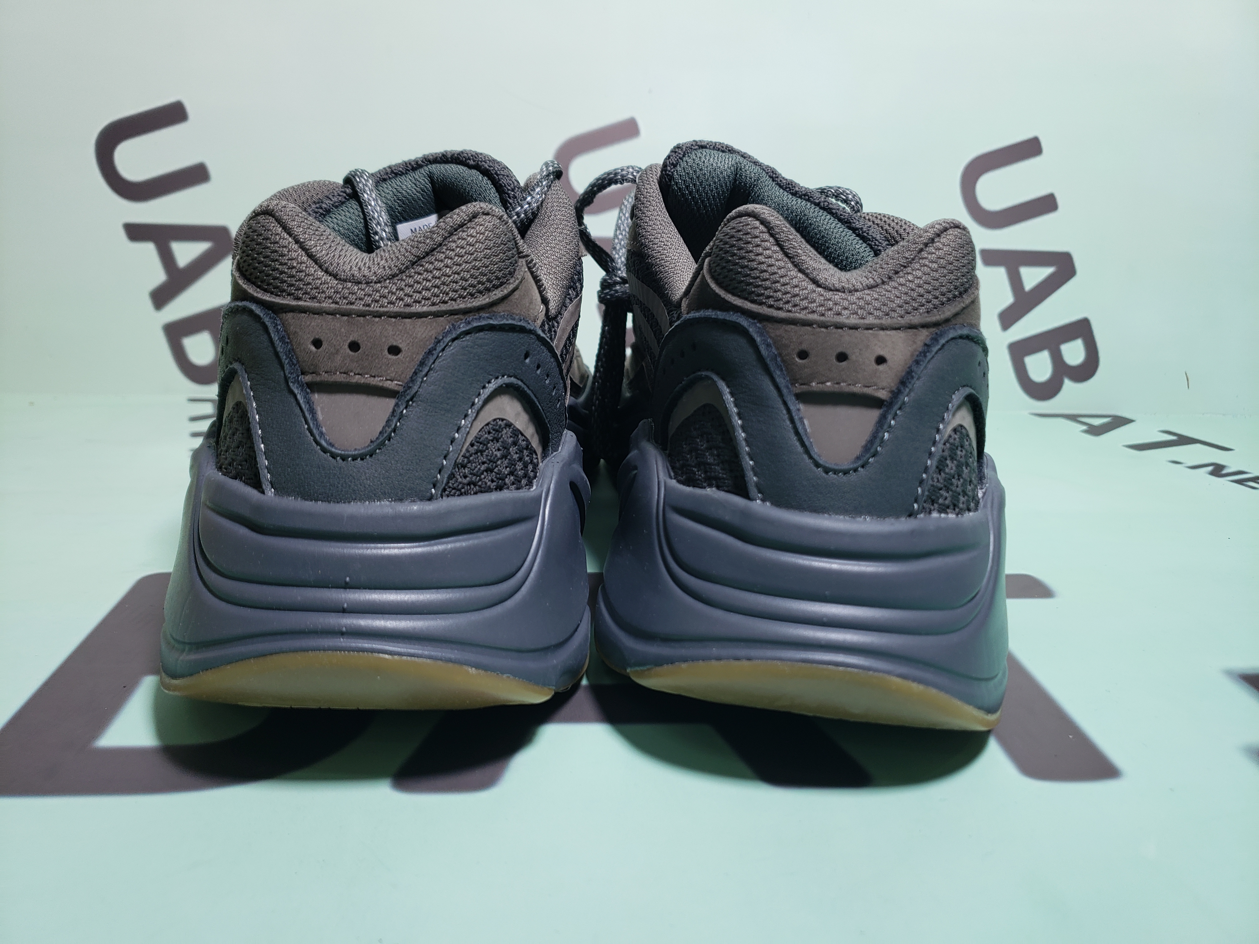Uabat Yeezy Boost 700 V2 Geode,EG6860
