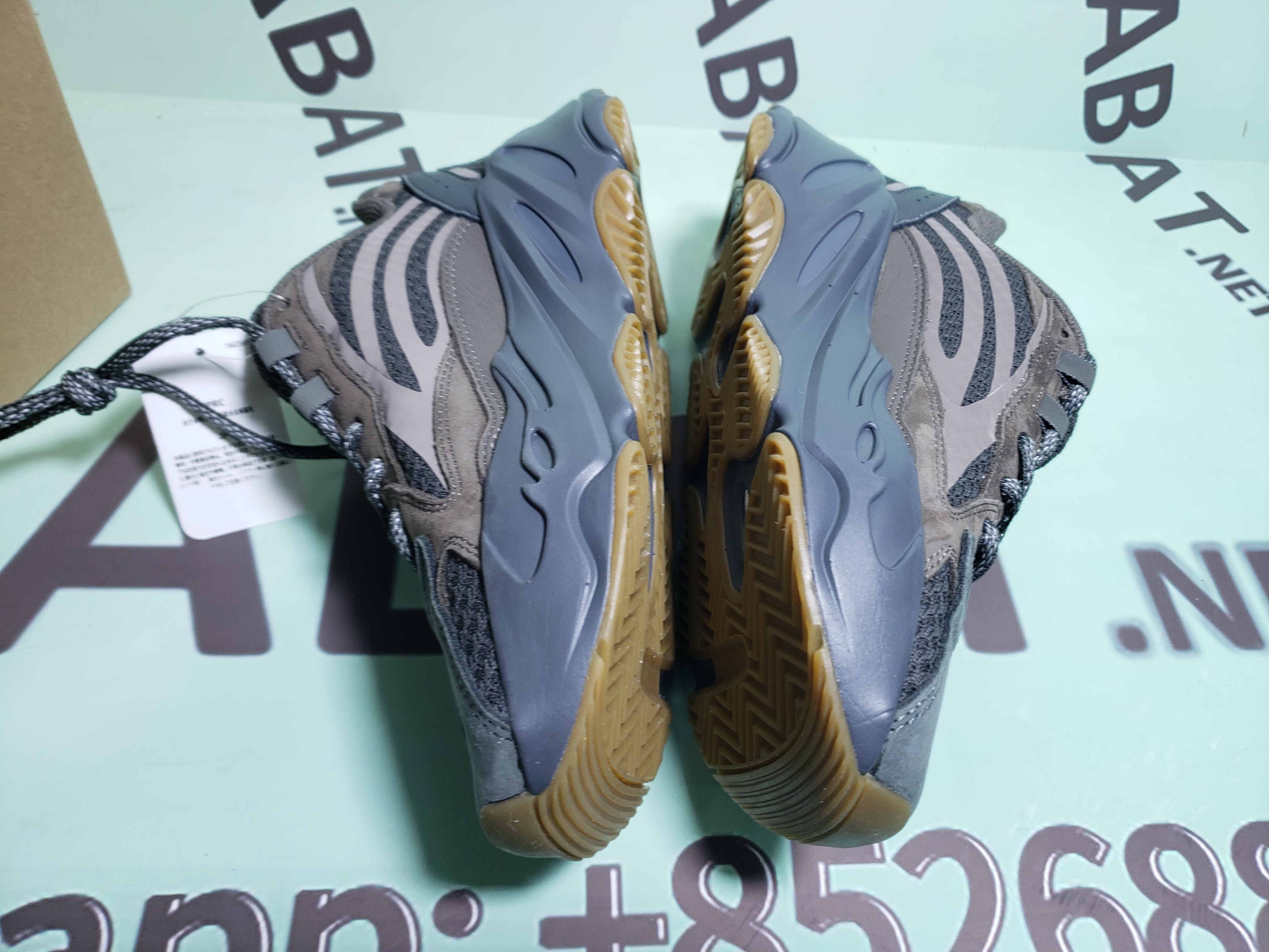 Uabat Yeezy Boost 700 V2 Geode,EG6860
