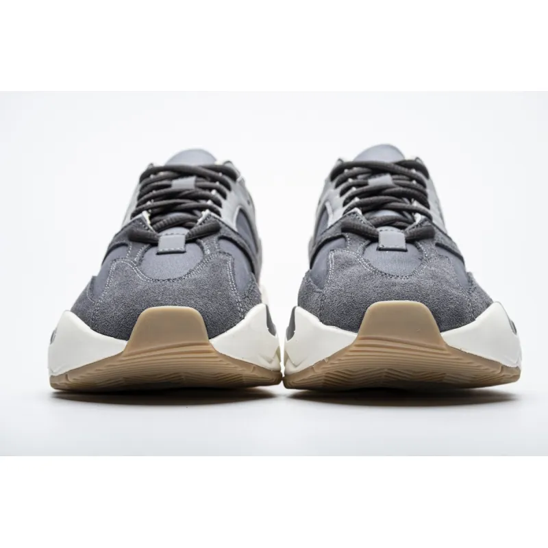 Uabat Yeezy Boost 700 Magnet,FV9922