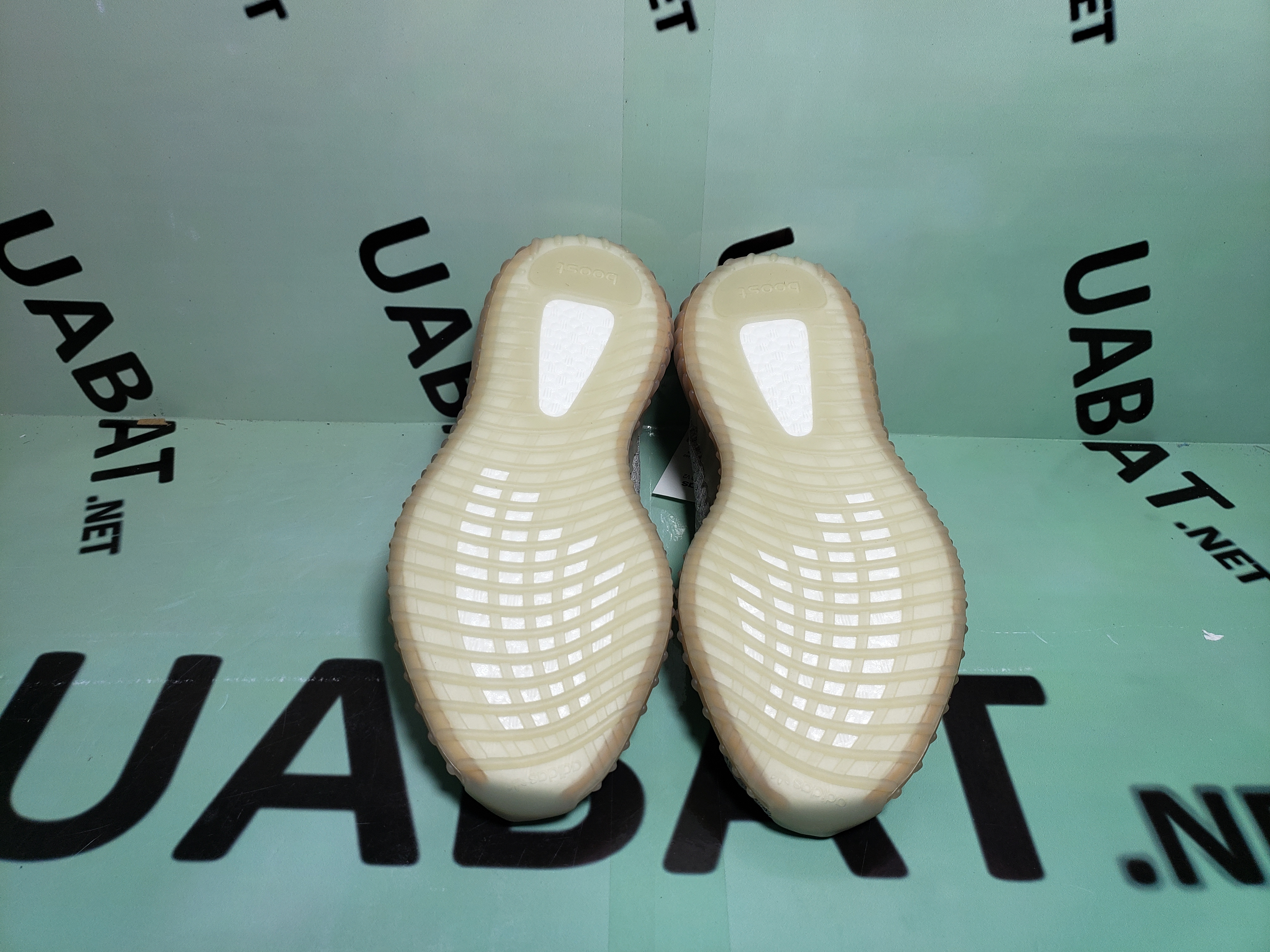 Uabat Yeezy Boost 350 V2 Trfrm ,EG7492