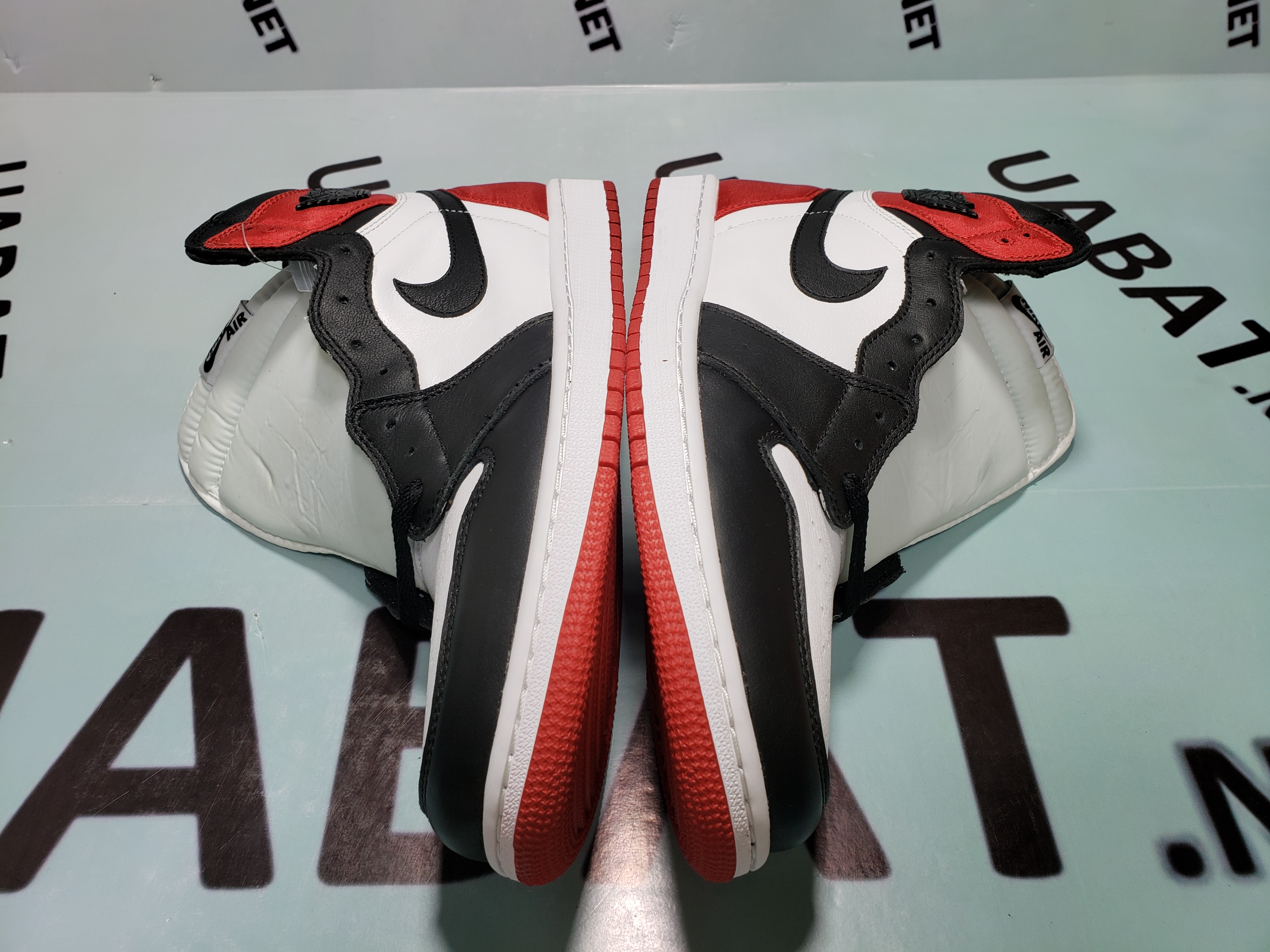 Uabat Jordan 1 Retro High Bloodline ,555088-062