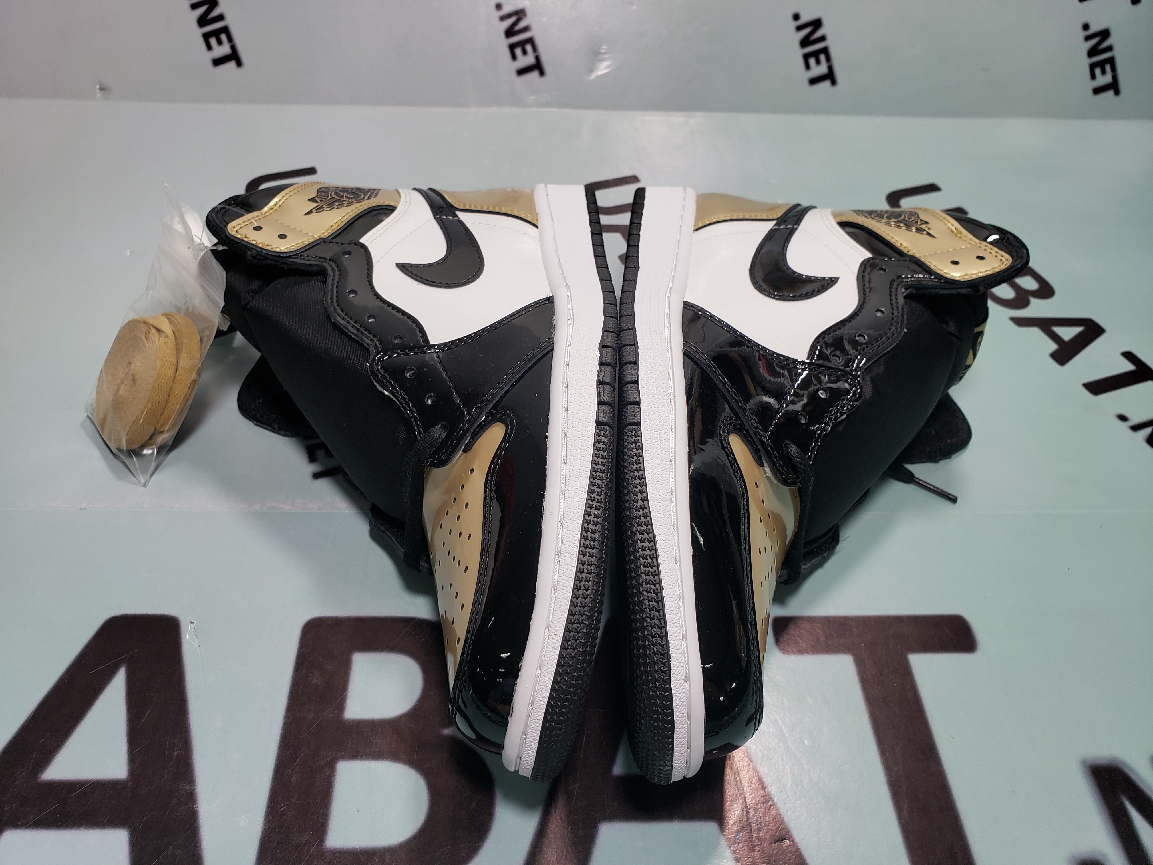 Uabat Jordan 1 Retro High NRG Patent Gold Toe ,861428-007
