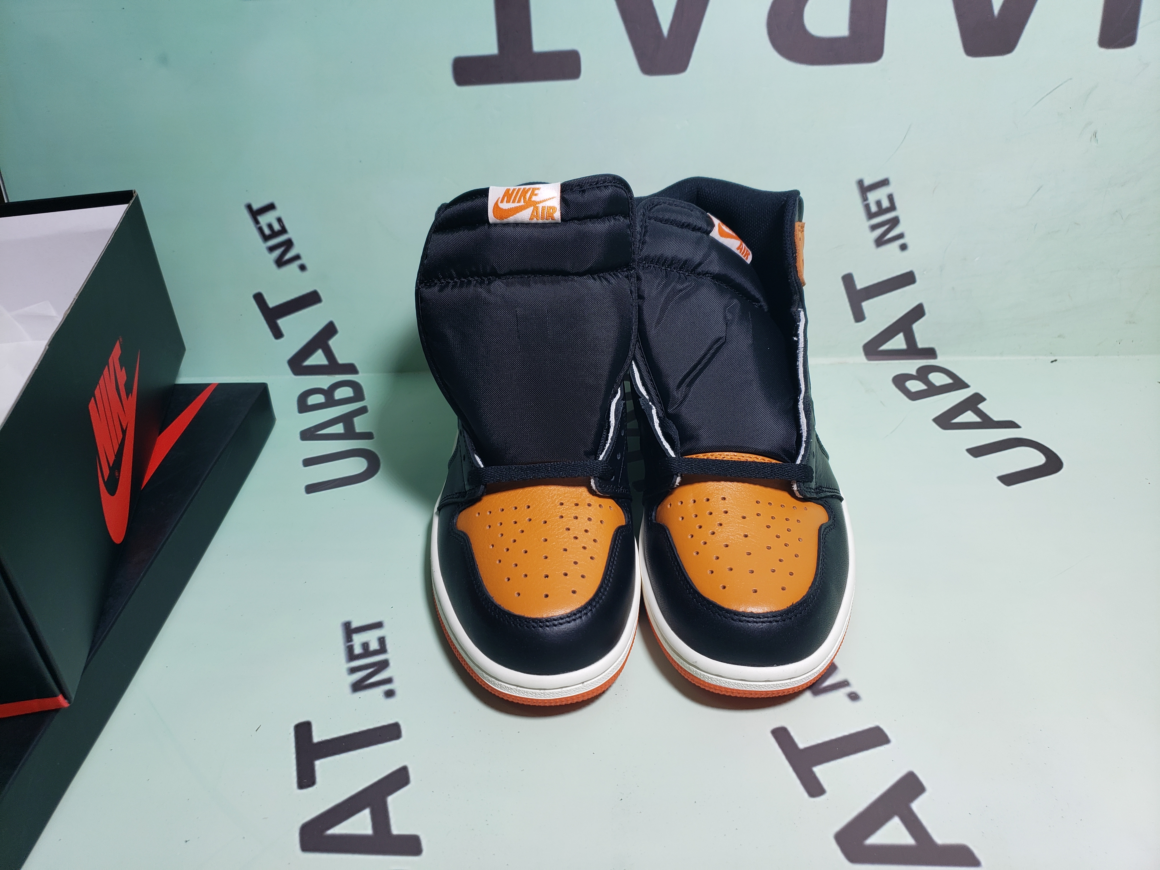 Uabat Jordan 1 Retro Shattered Backboard ,555088-005