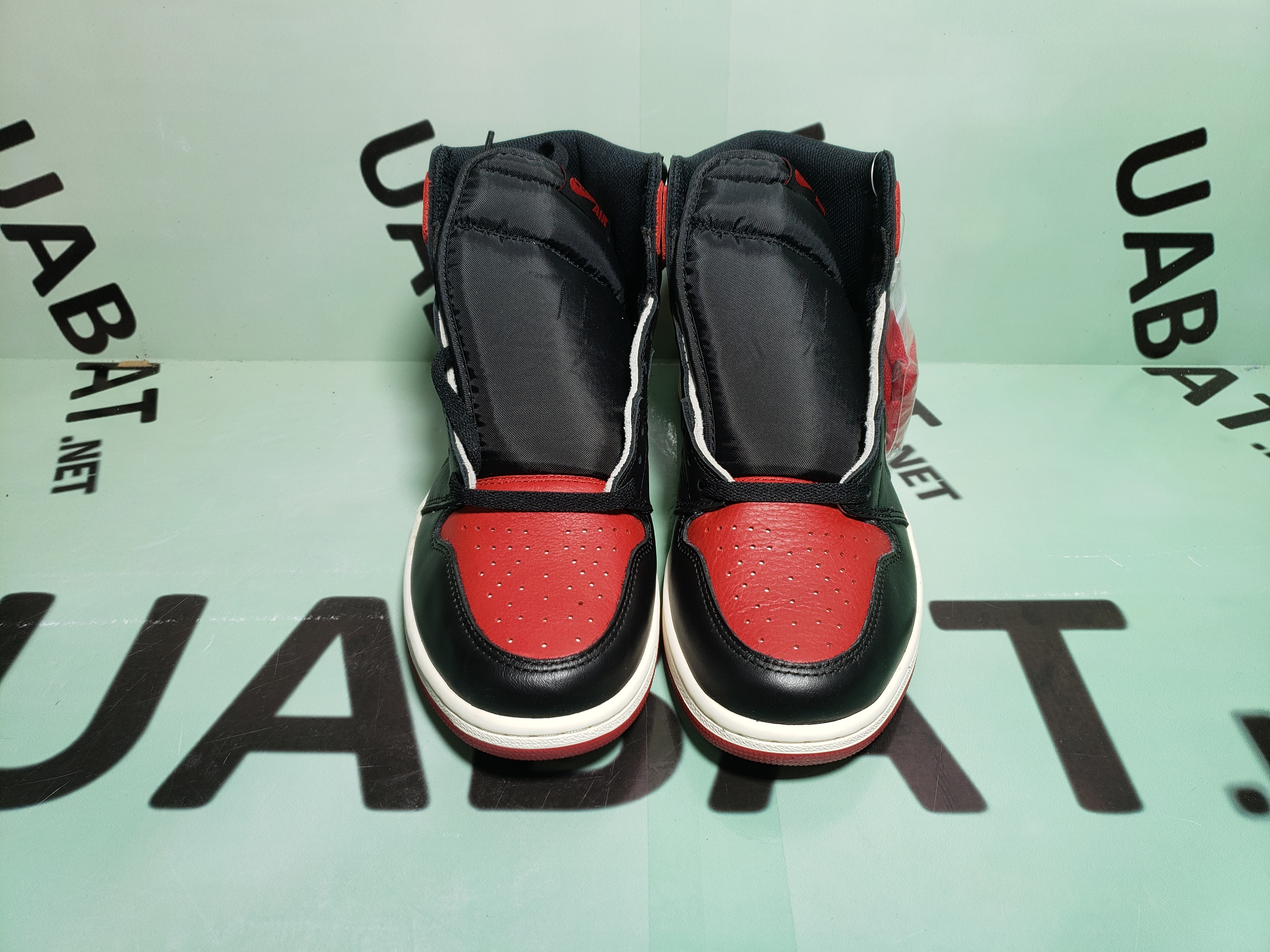 Uabat Jordan 1 Retro High Bred Toe ,555088-610