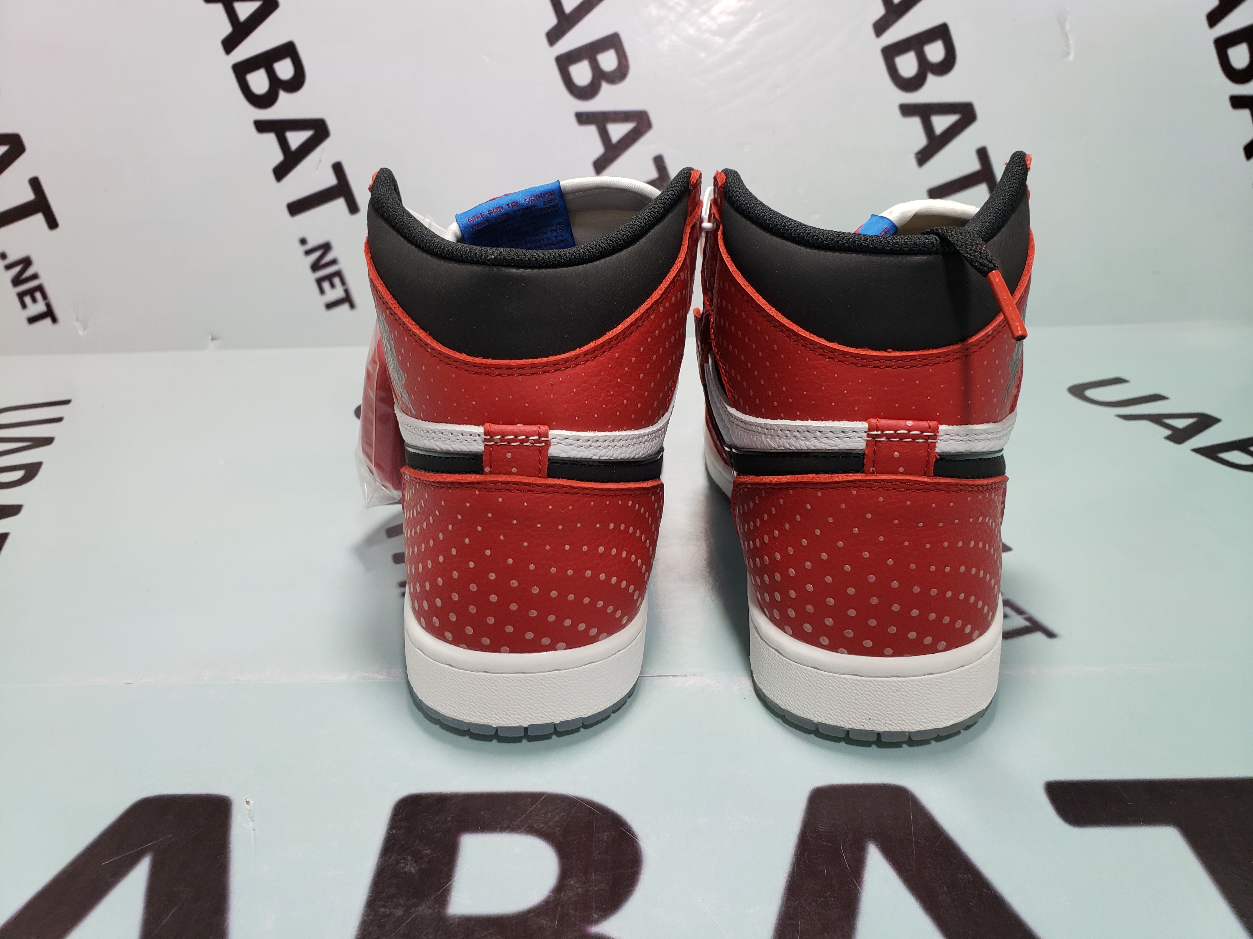 Uabat Jordan 1 Retro High Spider-Man Origin Story ,555088-602