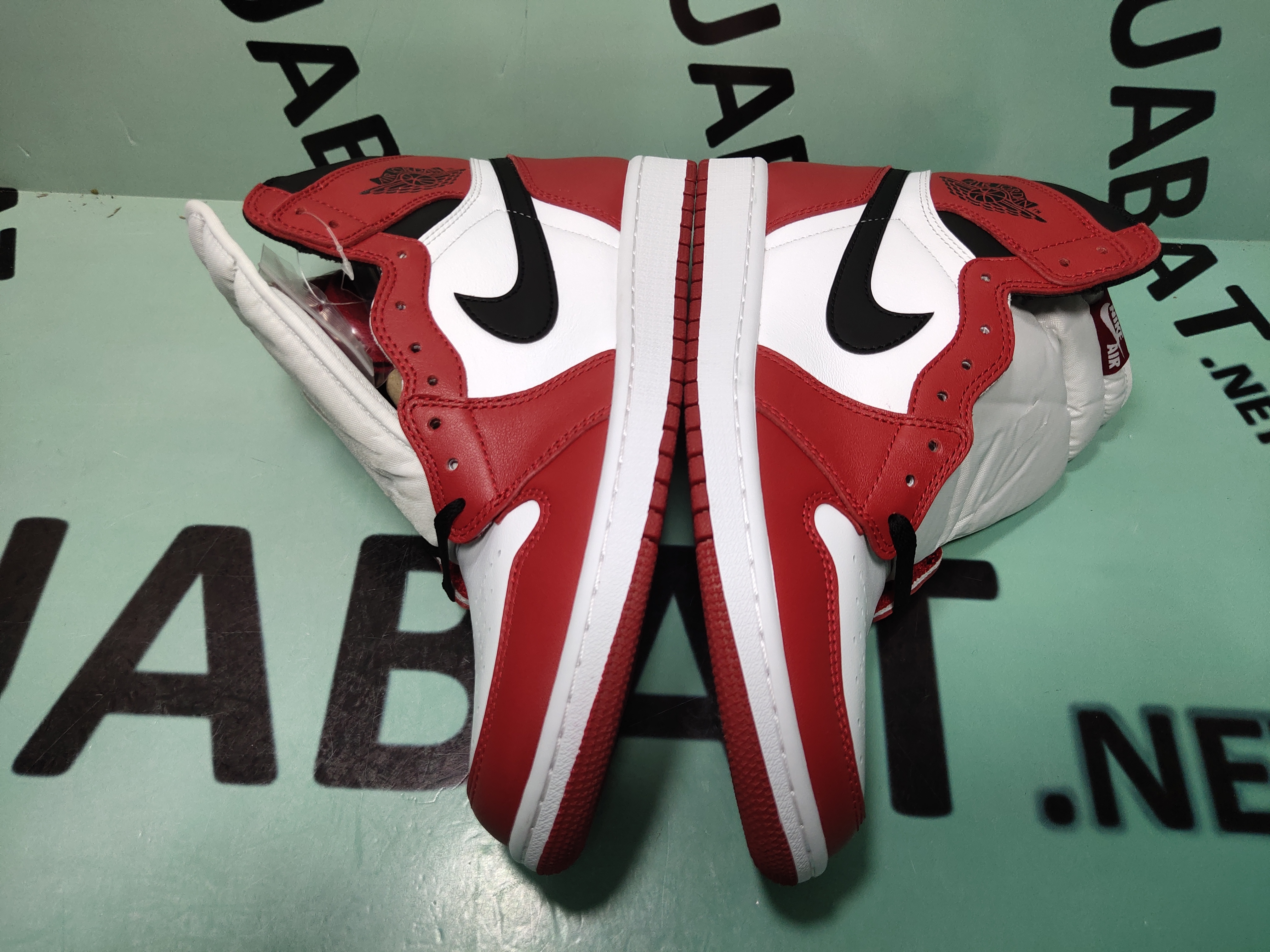 Uabat Jordan 1 Retro Chicago (2015) ,555088-101