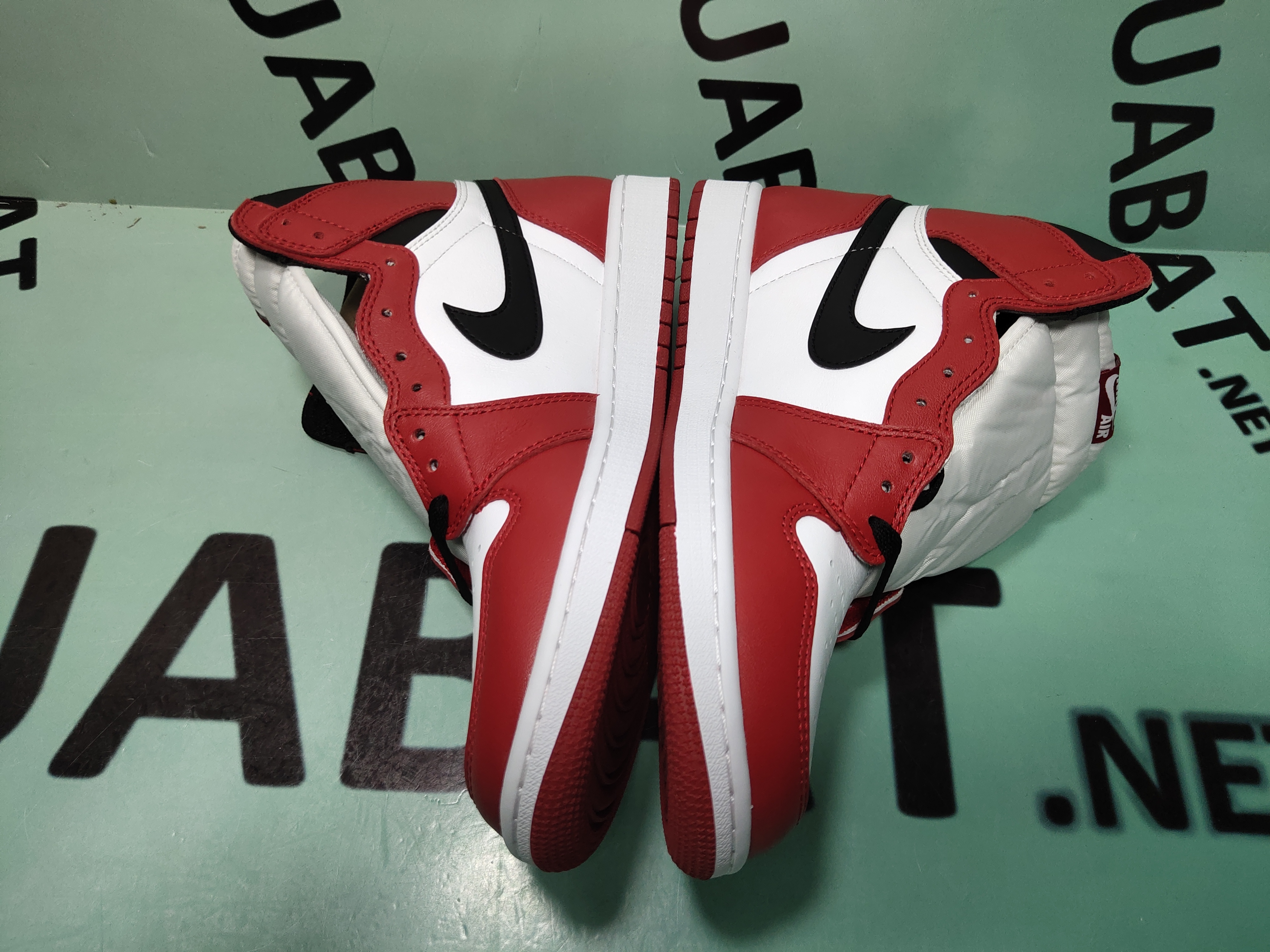 Uabat Jordan 1 Retro Chicago (2015) ,555088-101