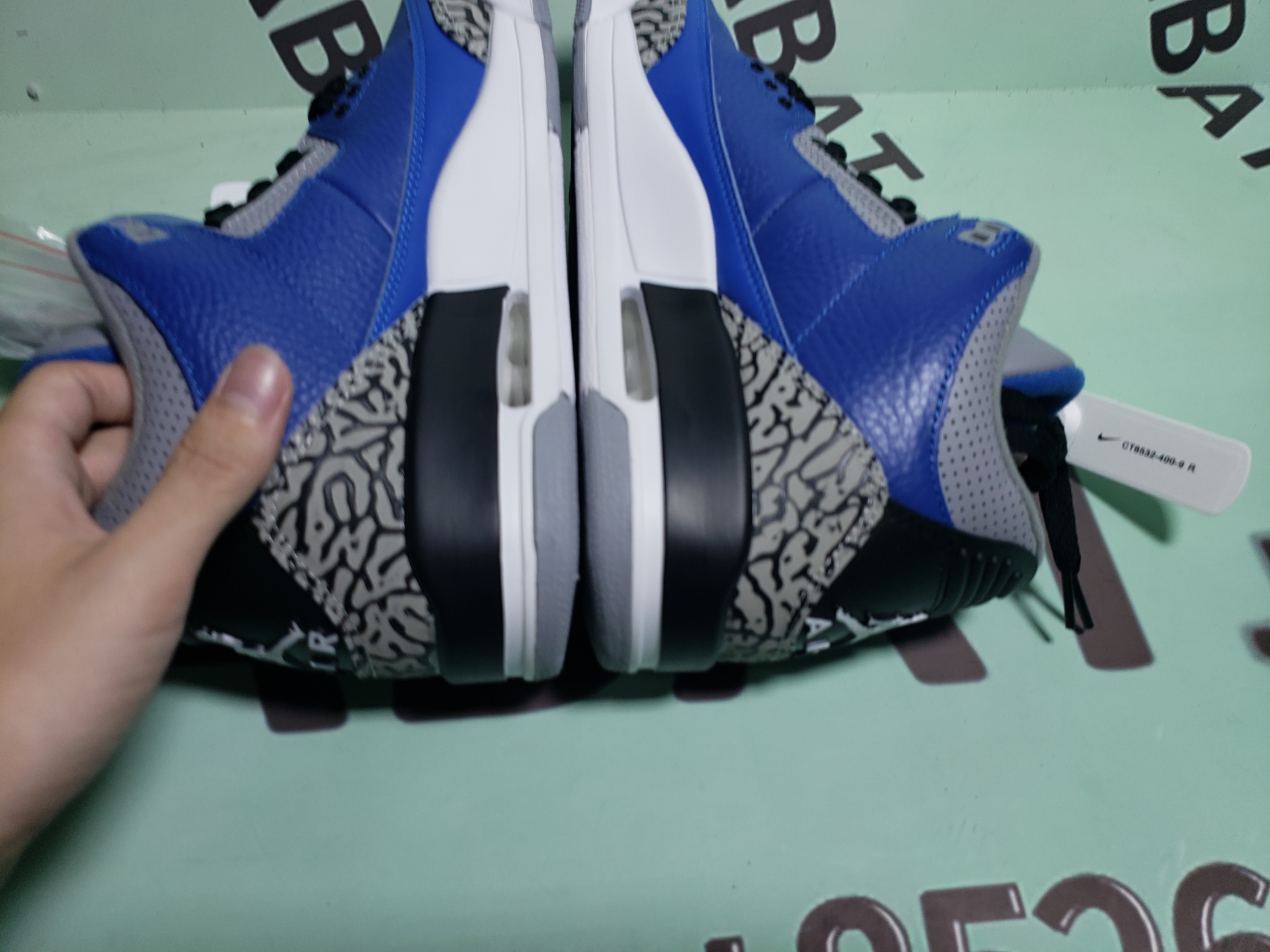 Uabat Jordan 3 Retro Varsity Royal Cement ,CT8532-400