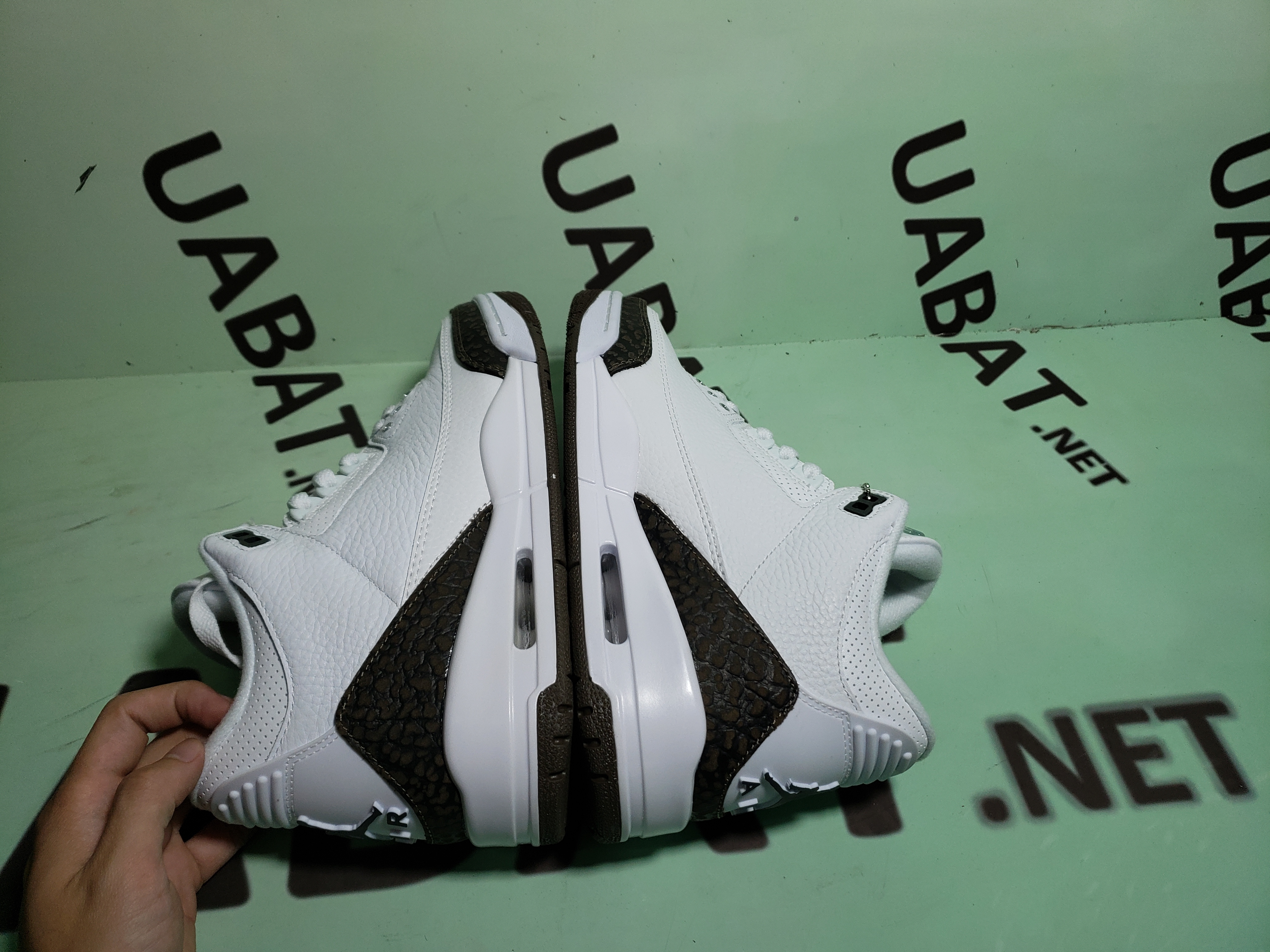 Uabat Jordan 3 Retro Mocha (2018) ,136064-122