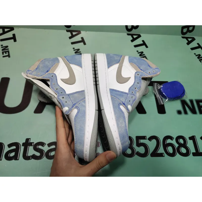 Uabat Jordan 1 Retro High Hyper Royal, 555088-402
