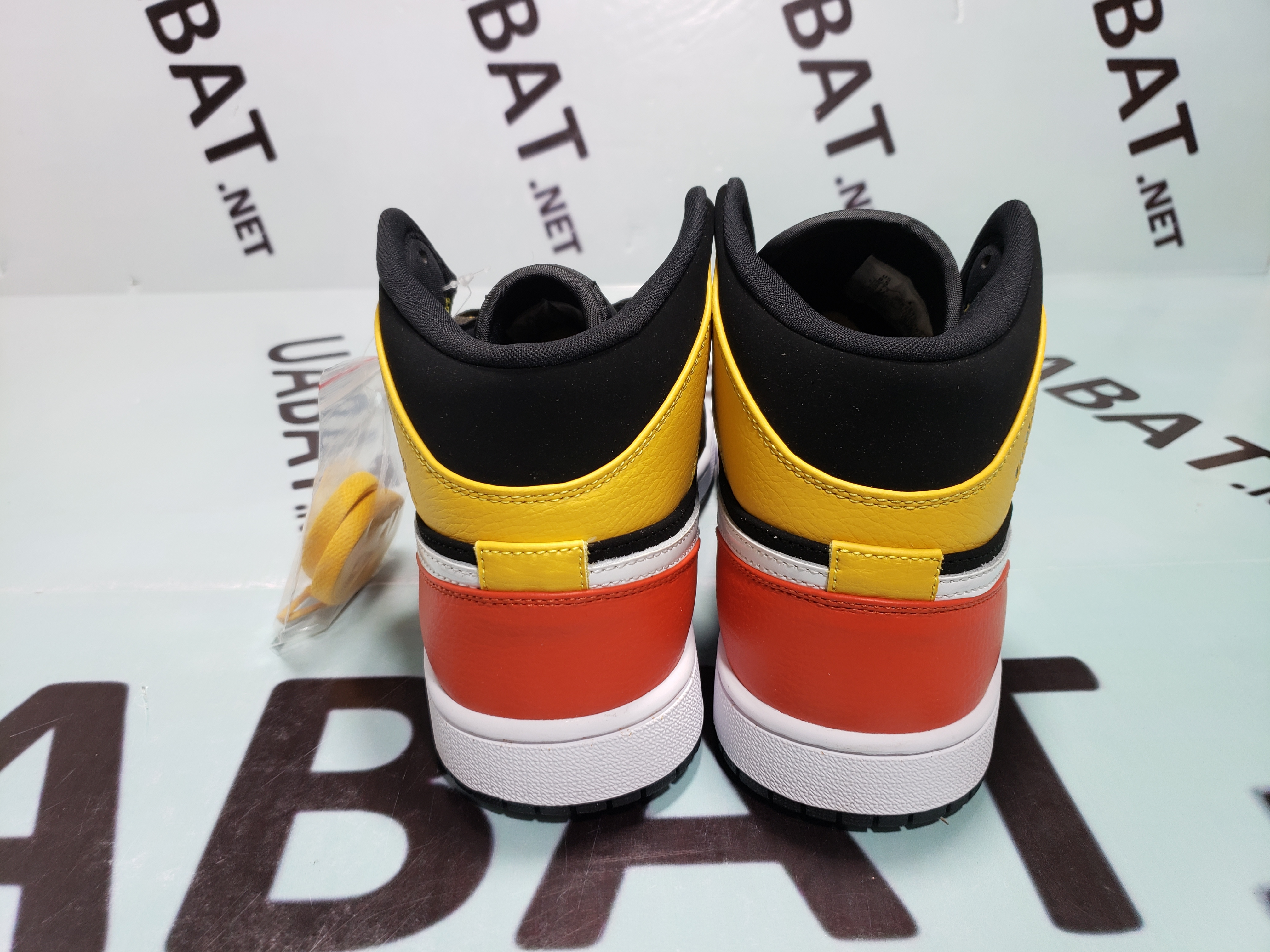 OG Jordan 1 Mid Black Amarillo Orange, 852542-087 