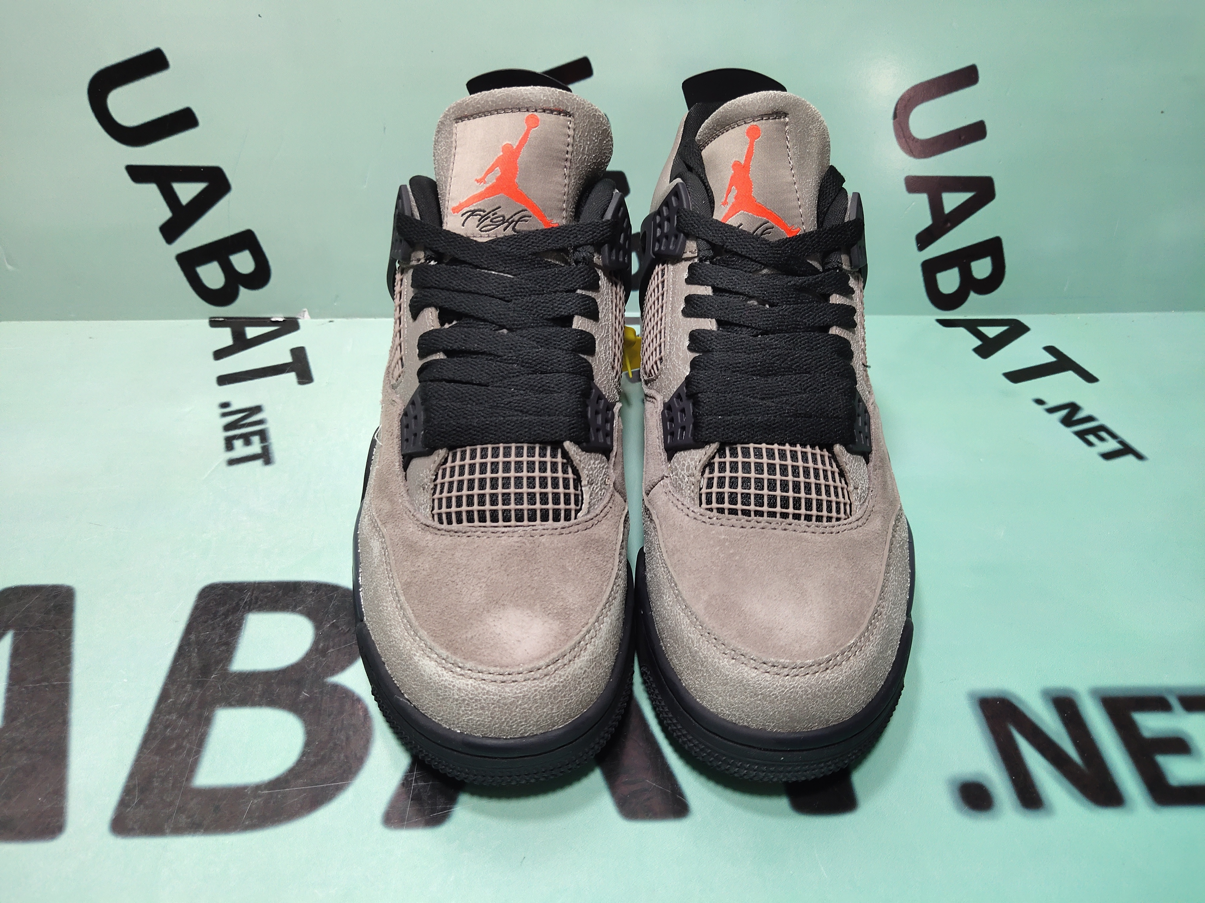 Uabat Jordan 4 Retro Taupe Haze, DB0732-200 