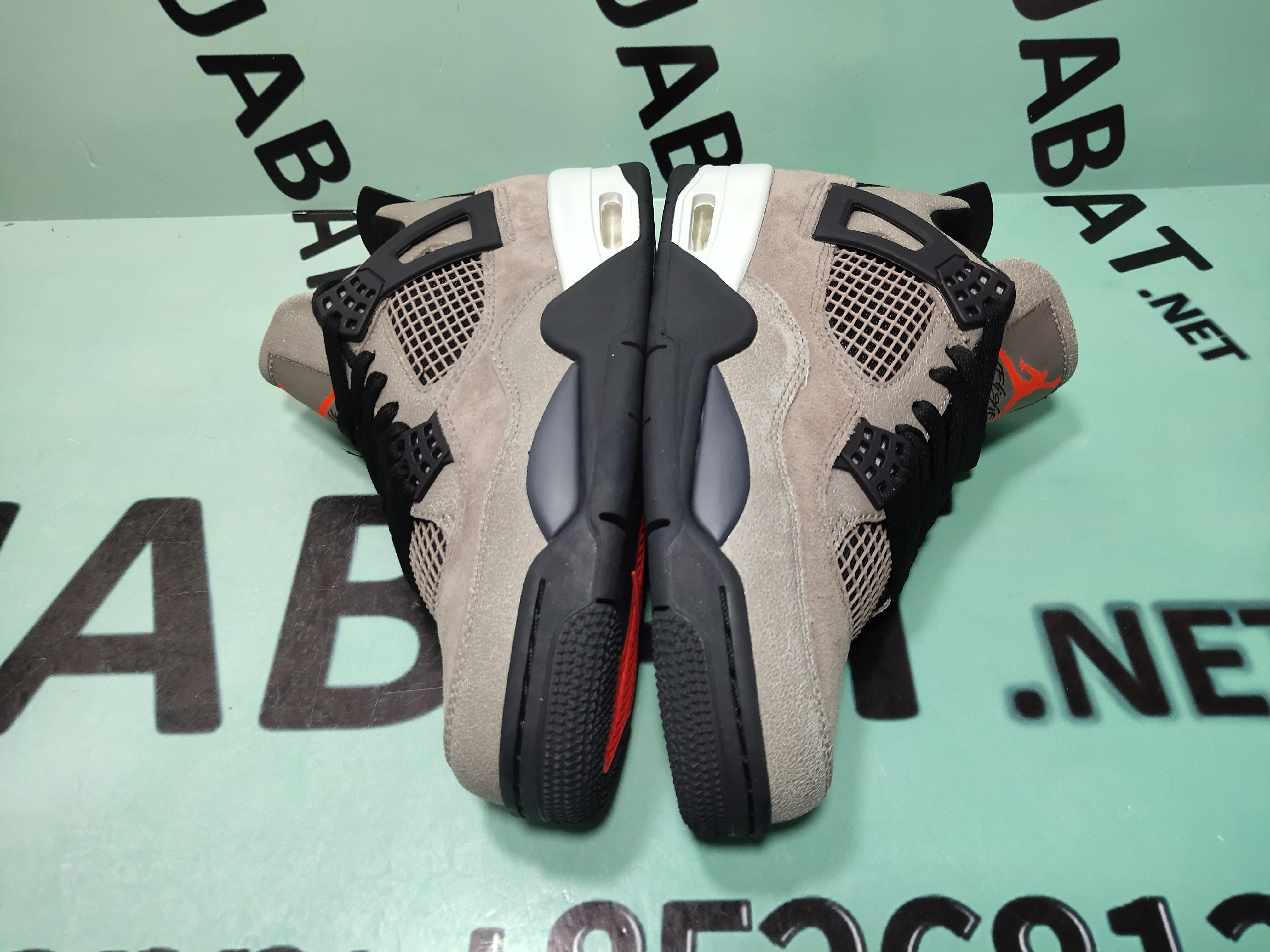 Uabat Jordan 4 Retro Taupe Haze, DB0732-200 